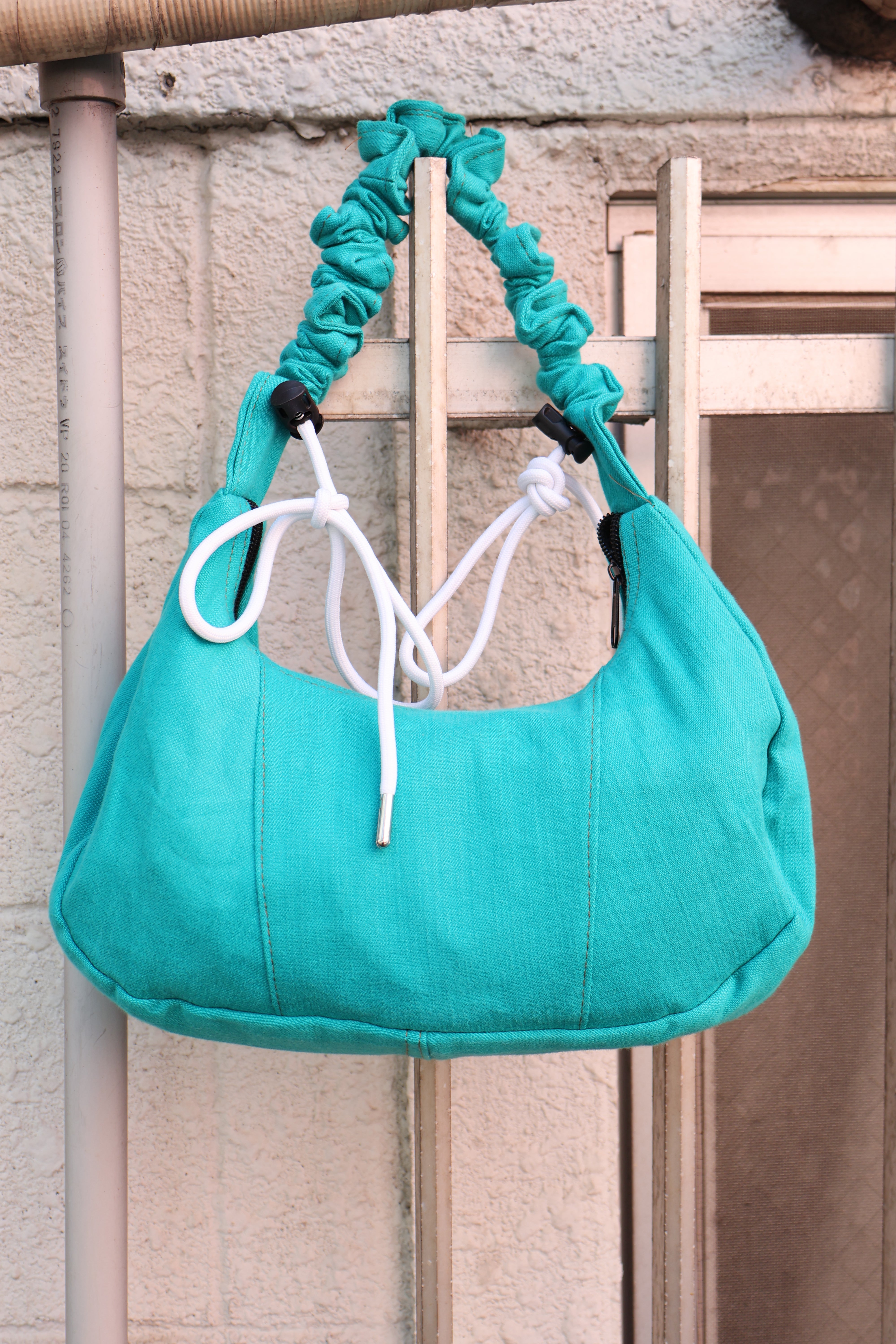 Ad Shoulder Bag 