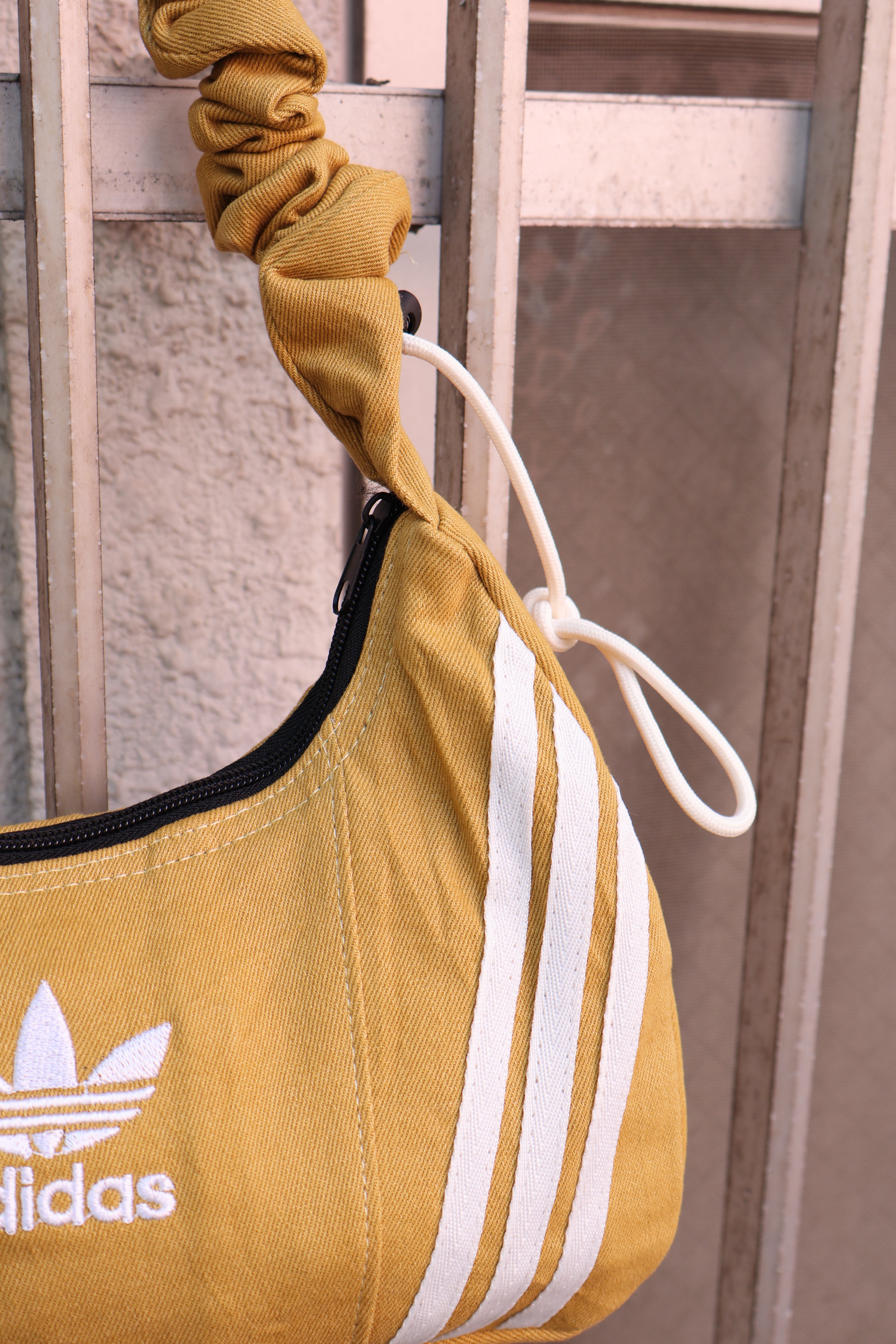 Ad Shoulder Bag 