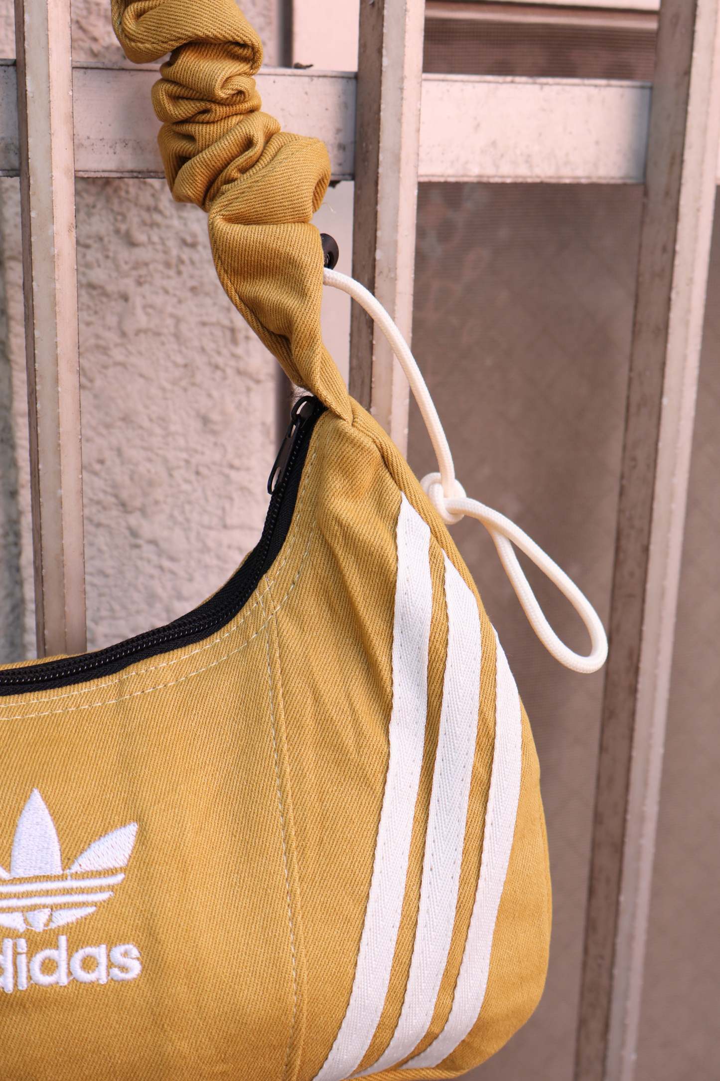 Ad Shoulder Bag 