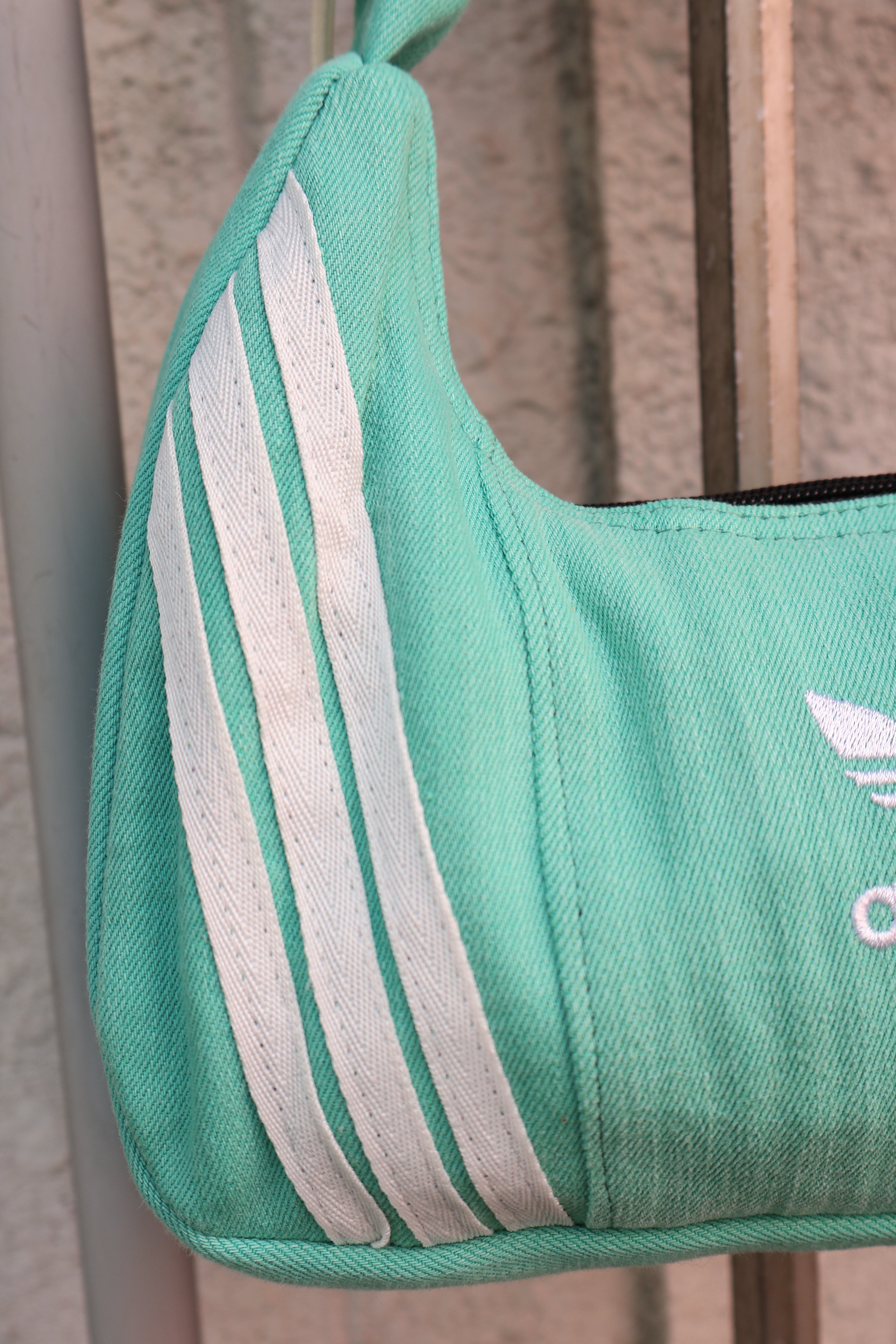 Ad Shoulder Bag 