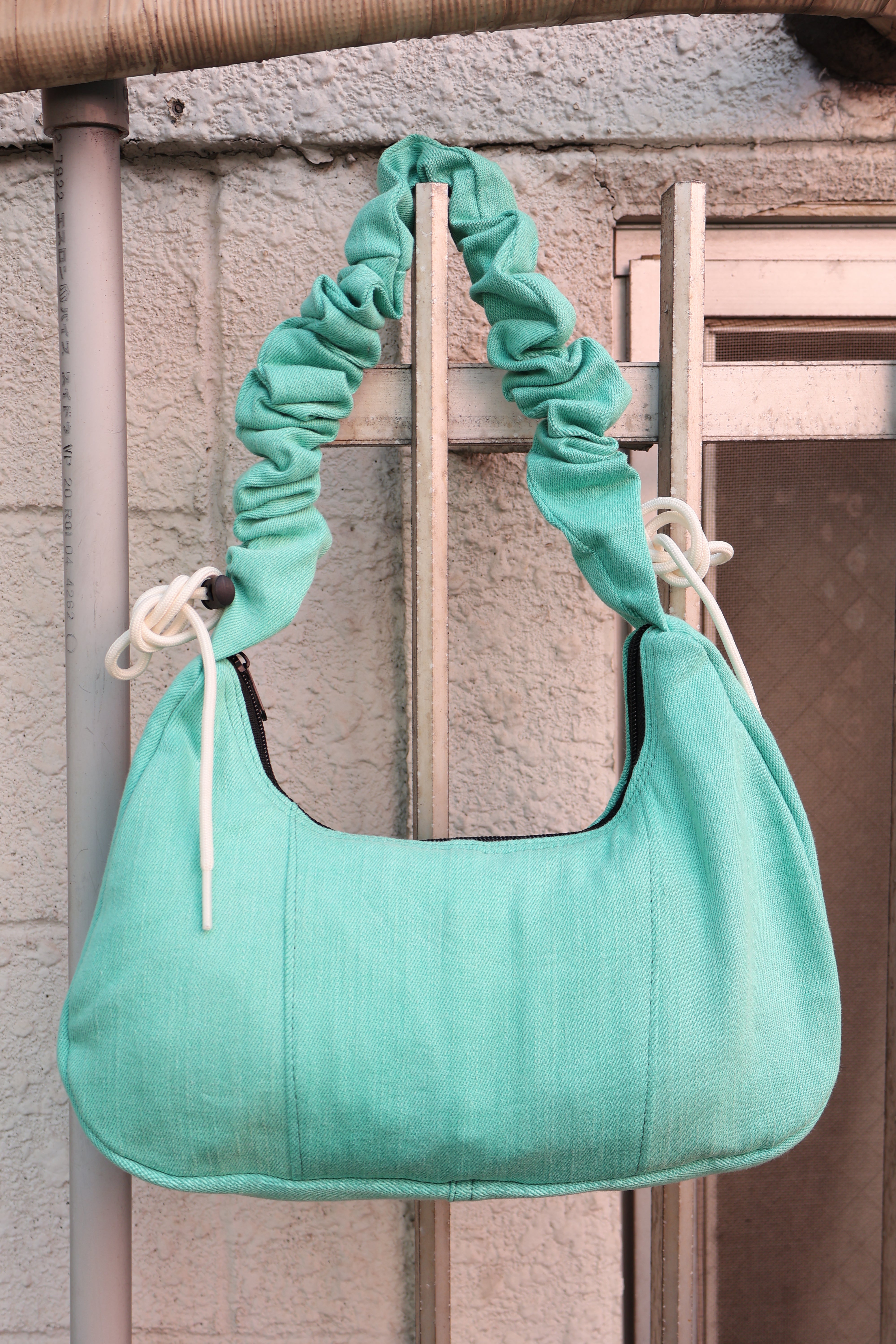 Ad Shoulder Bag 