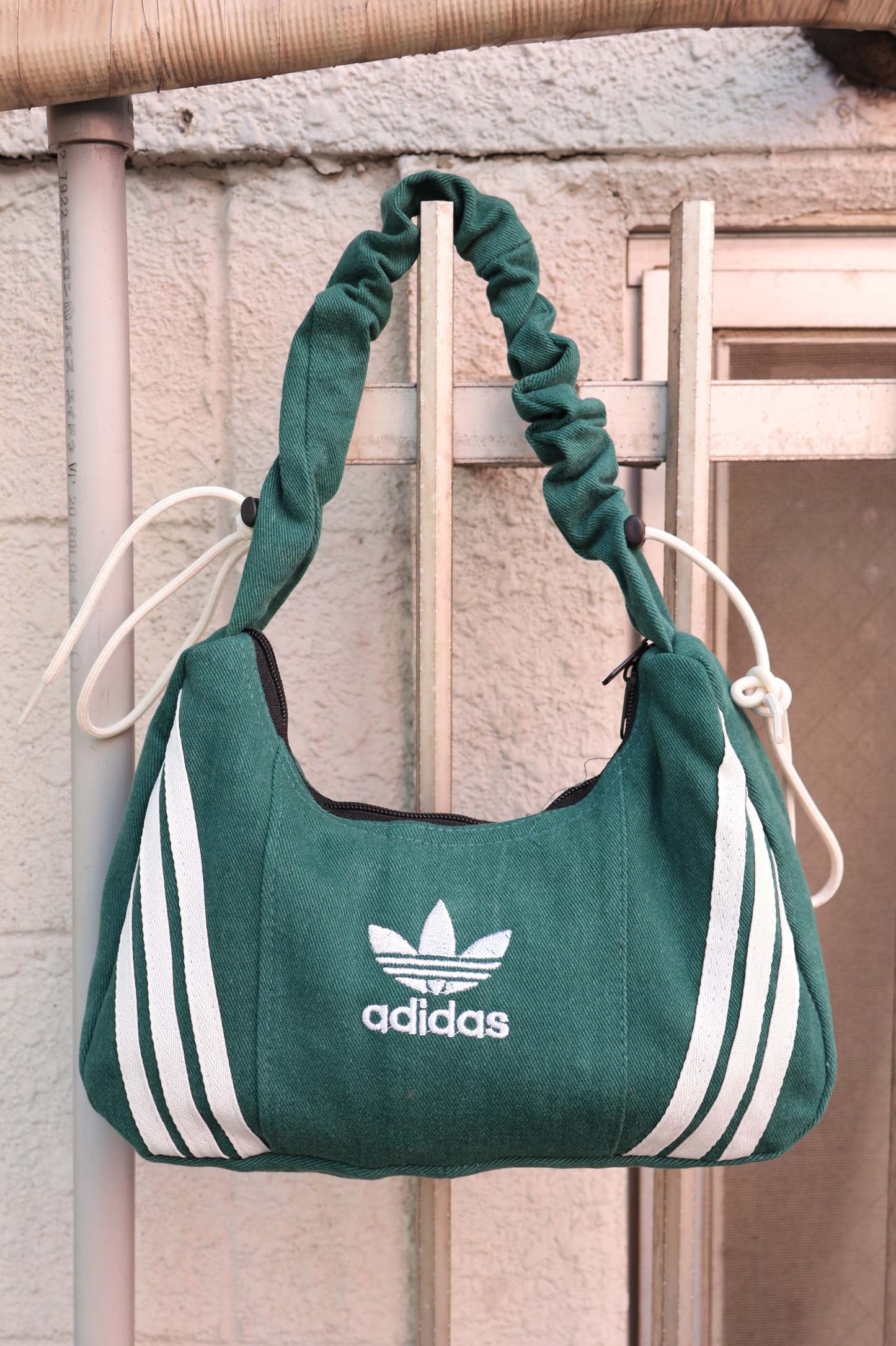 Ad Shoulder Bag 