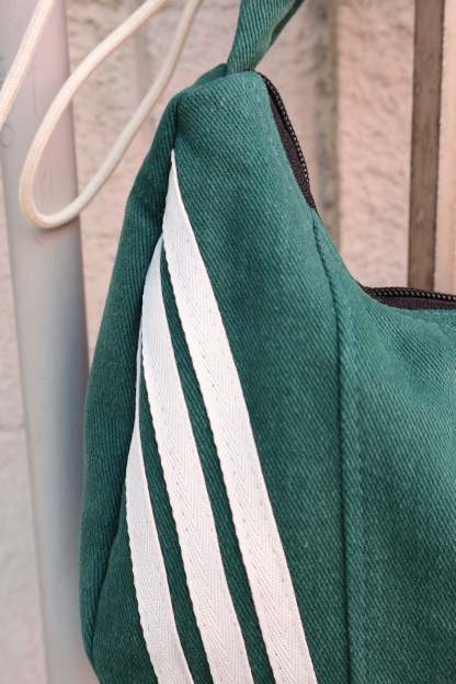Ad Shoulder Bag 