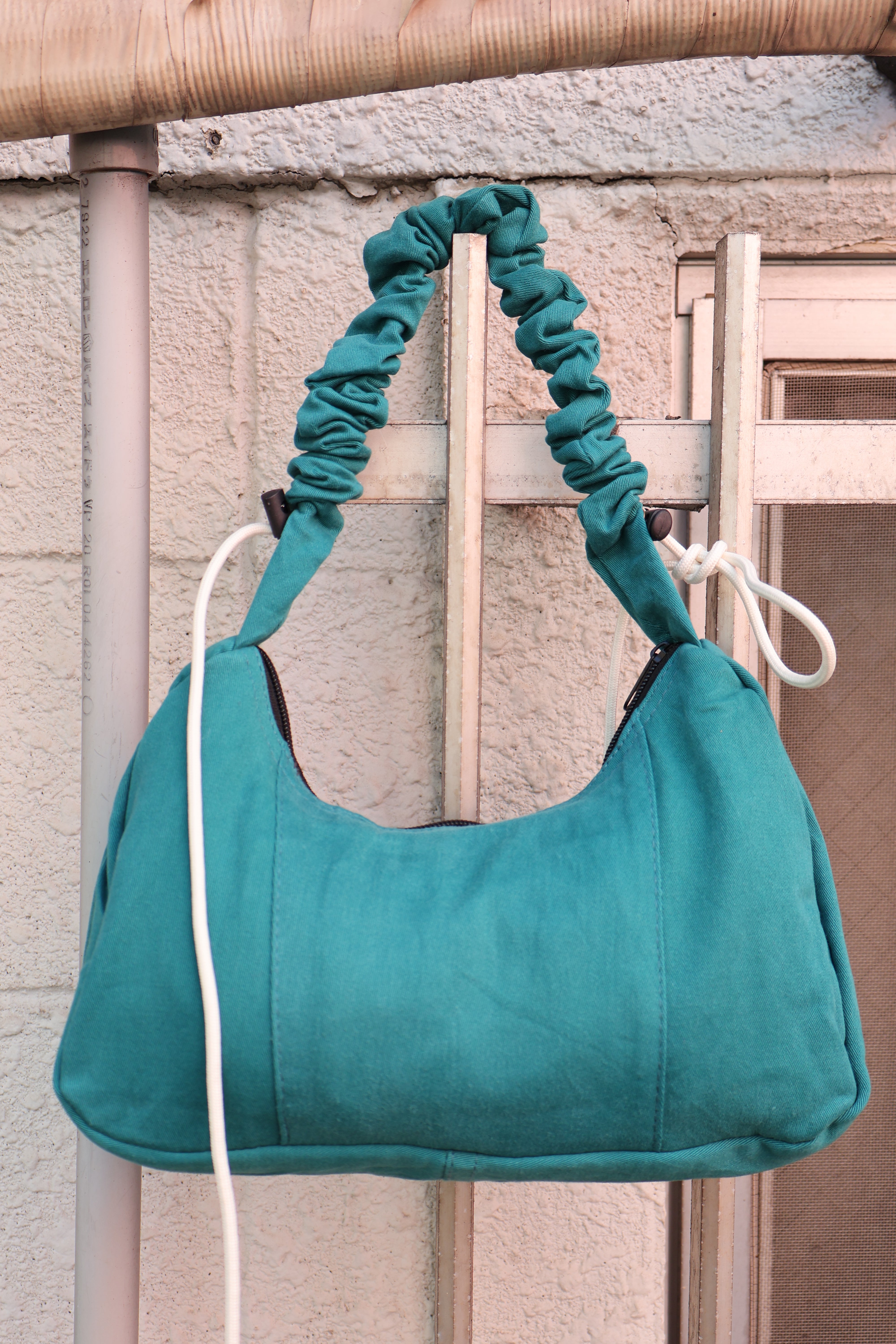Ad Shoulder Bag 