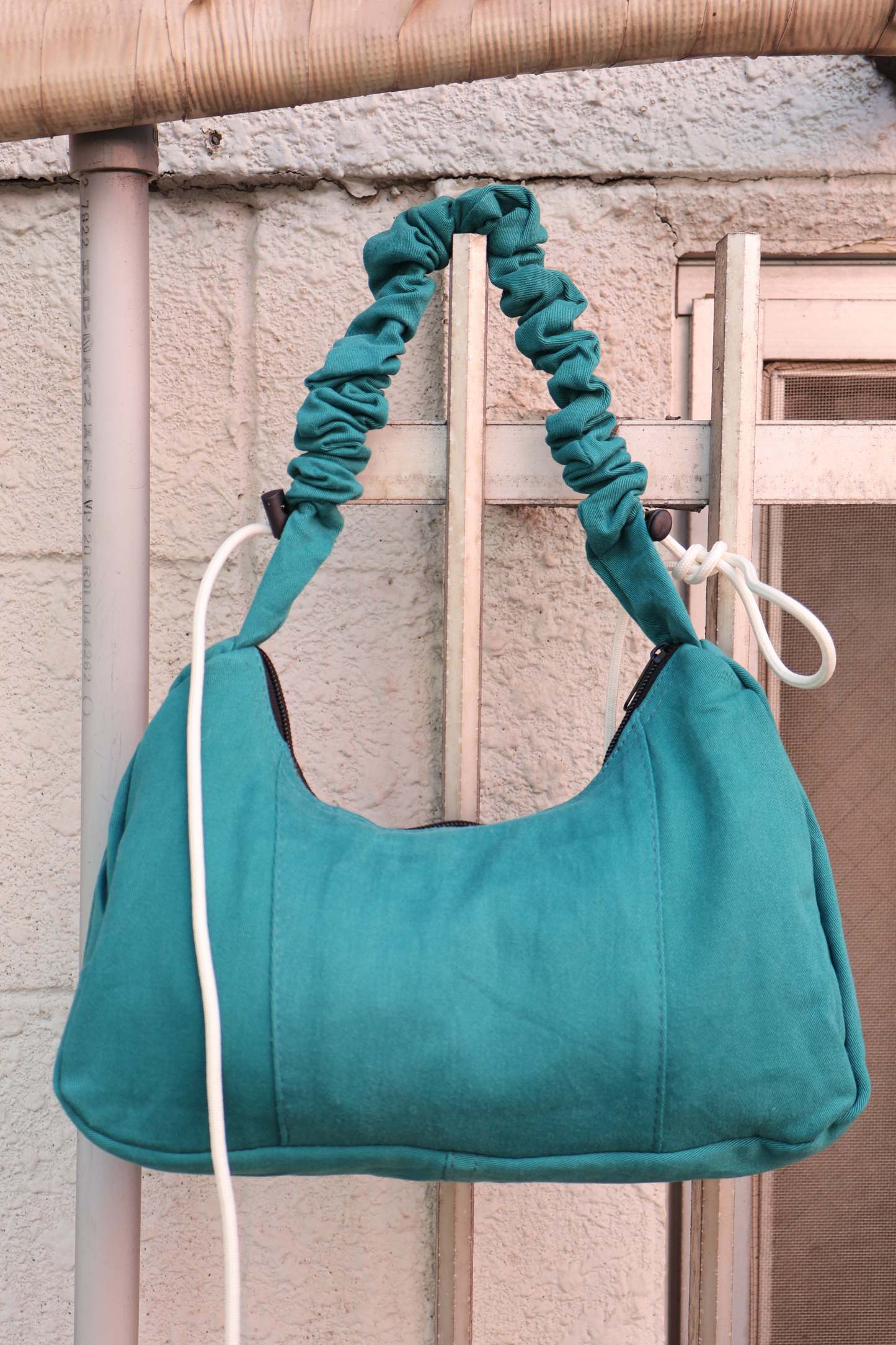 Ad Shoulder Bag 