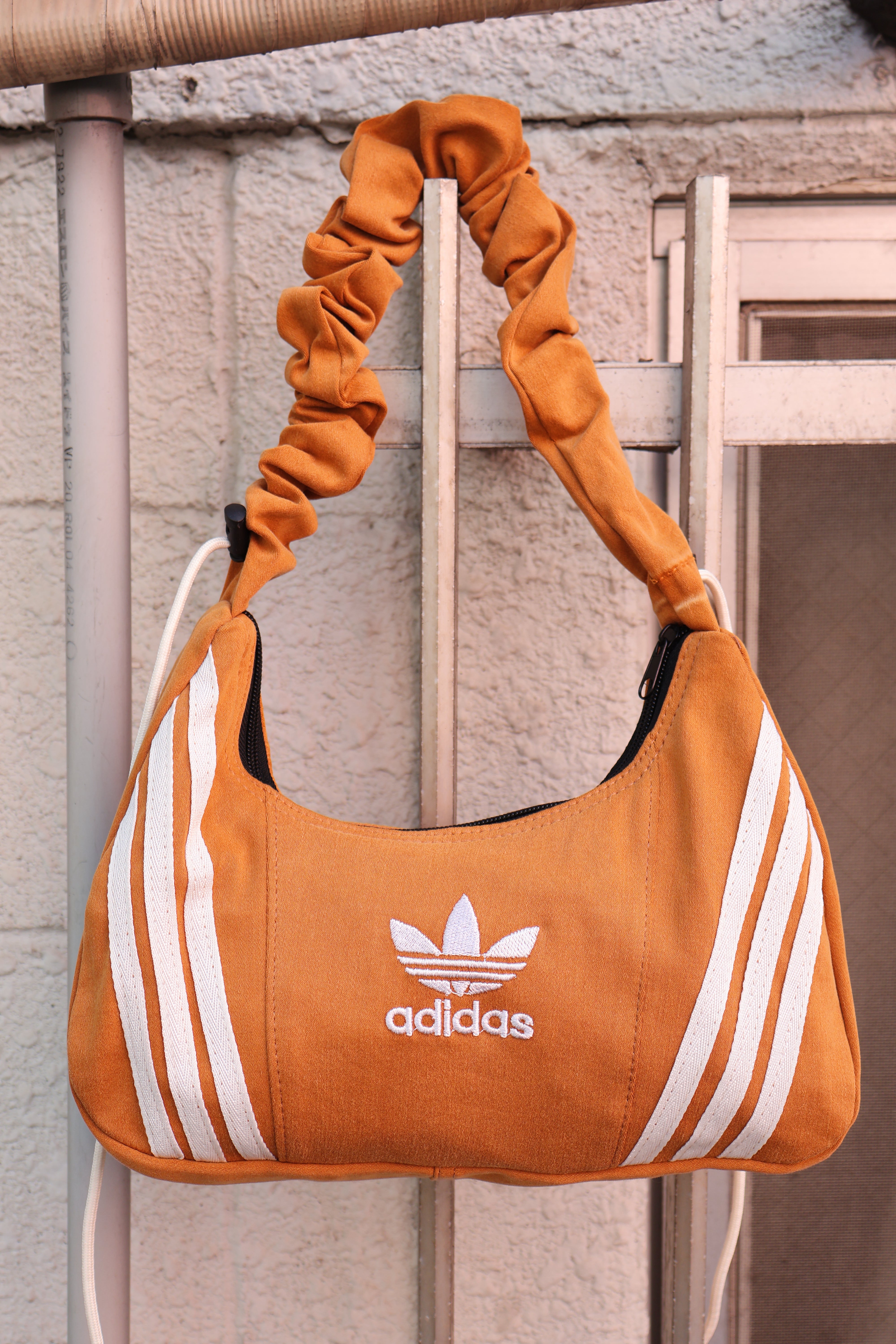 Ad Shoulder Bag 