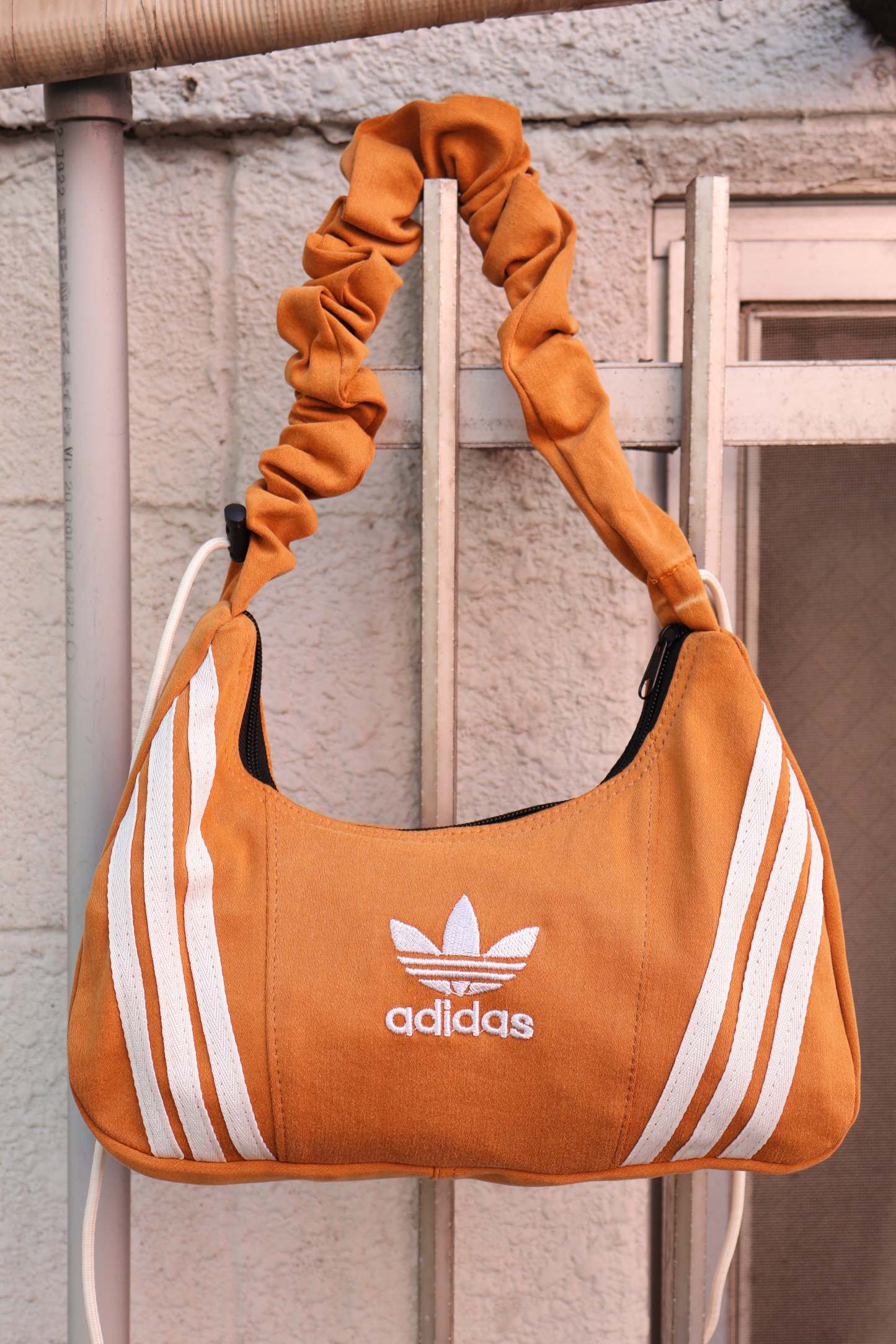 Ad Shoulder Bag 
