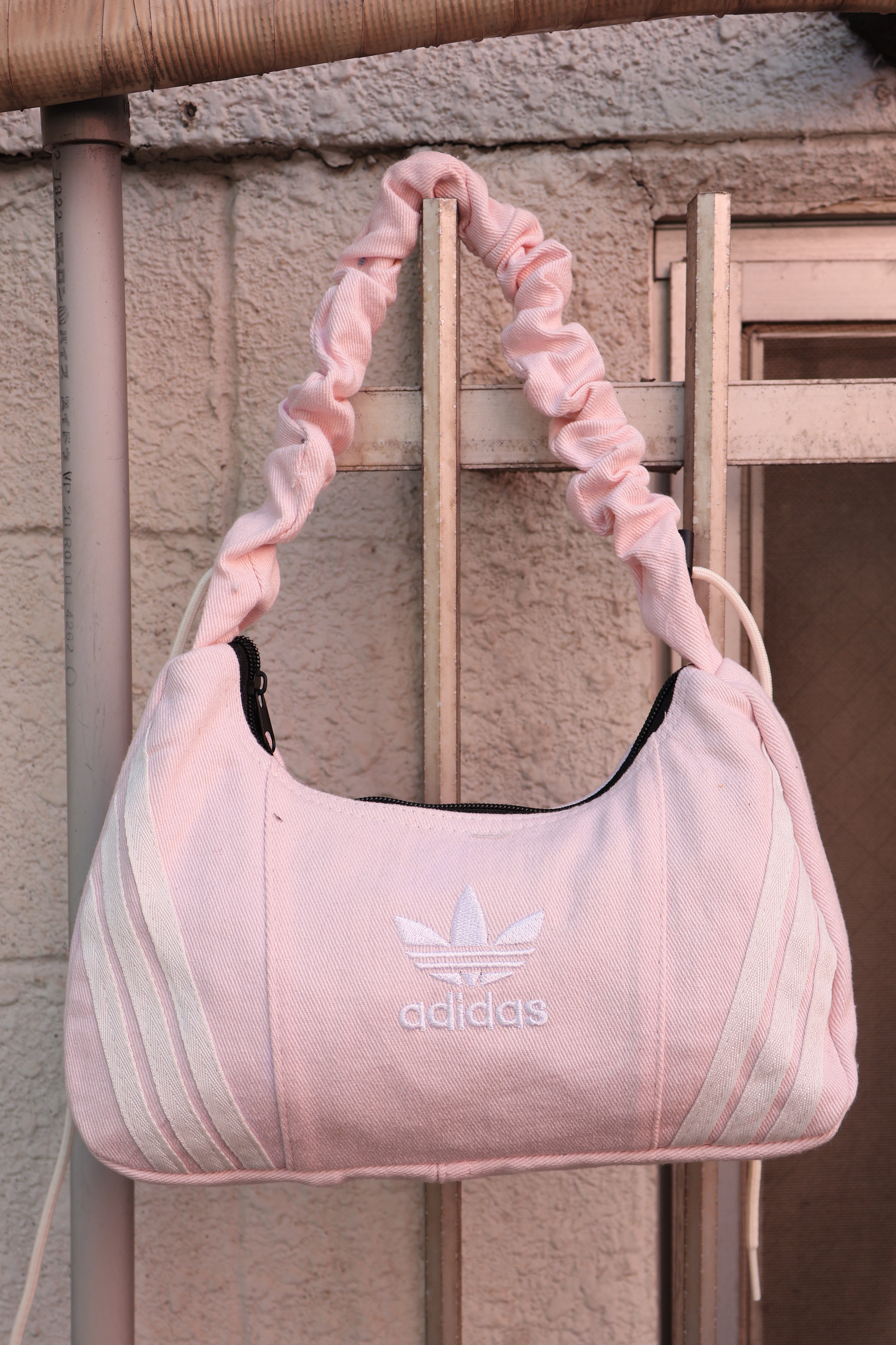 Ad Shoulder Bag 