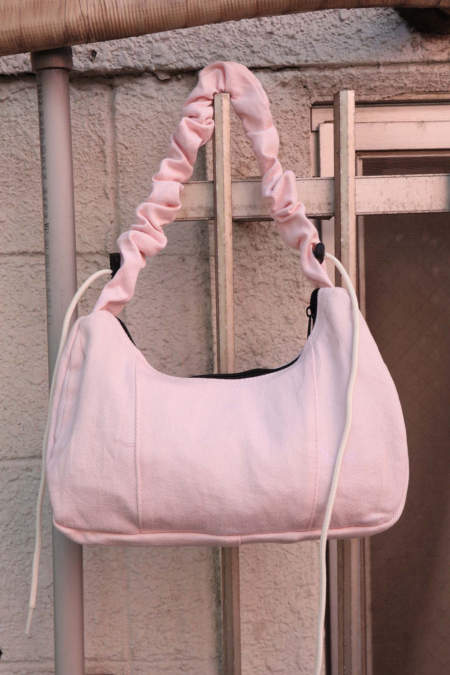 Ad Shoulder Bag 