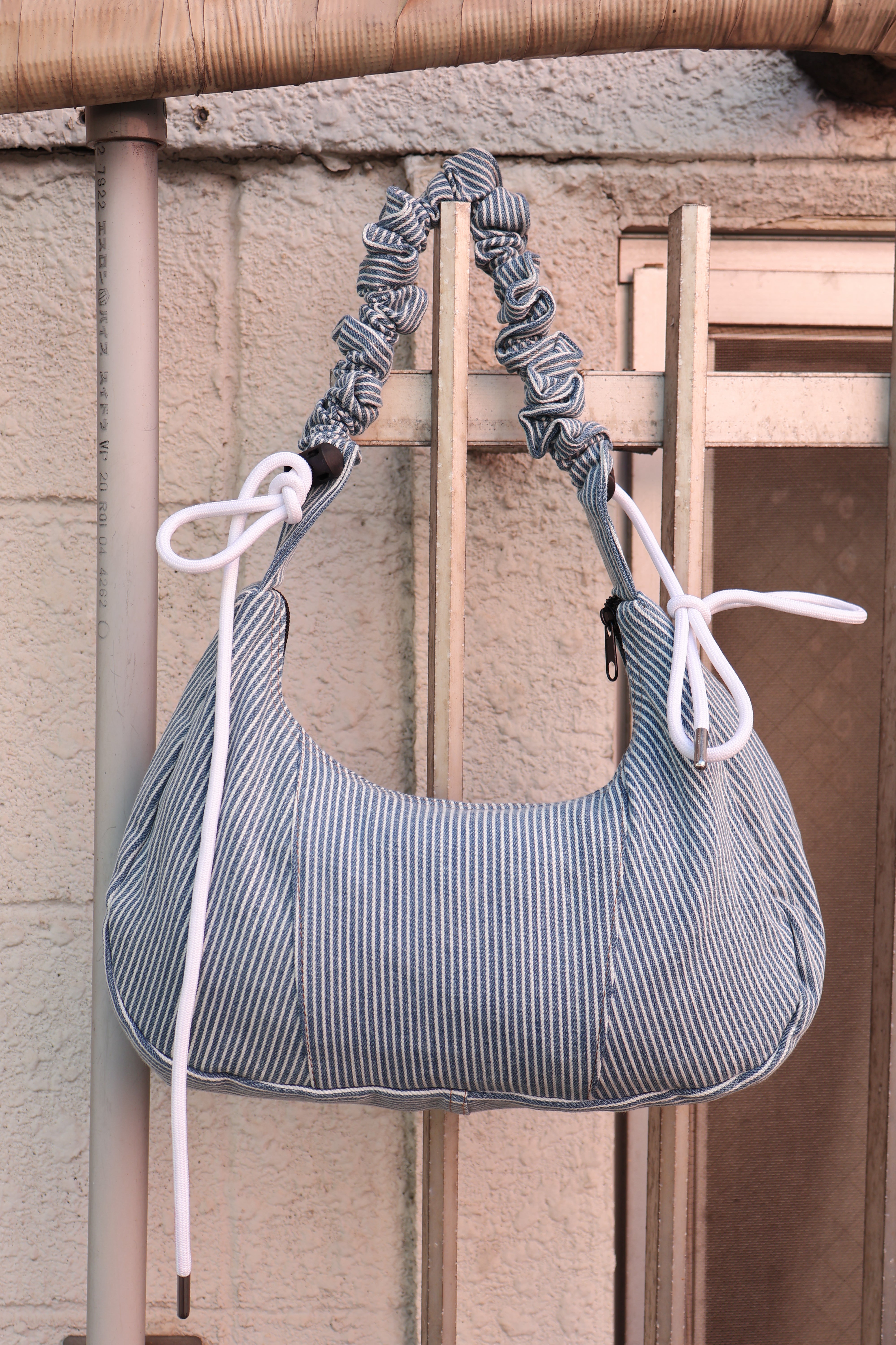 Ad Shoulder Bag 