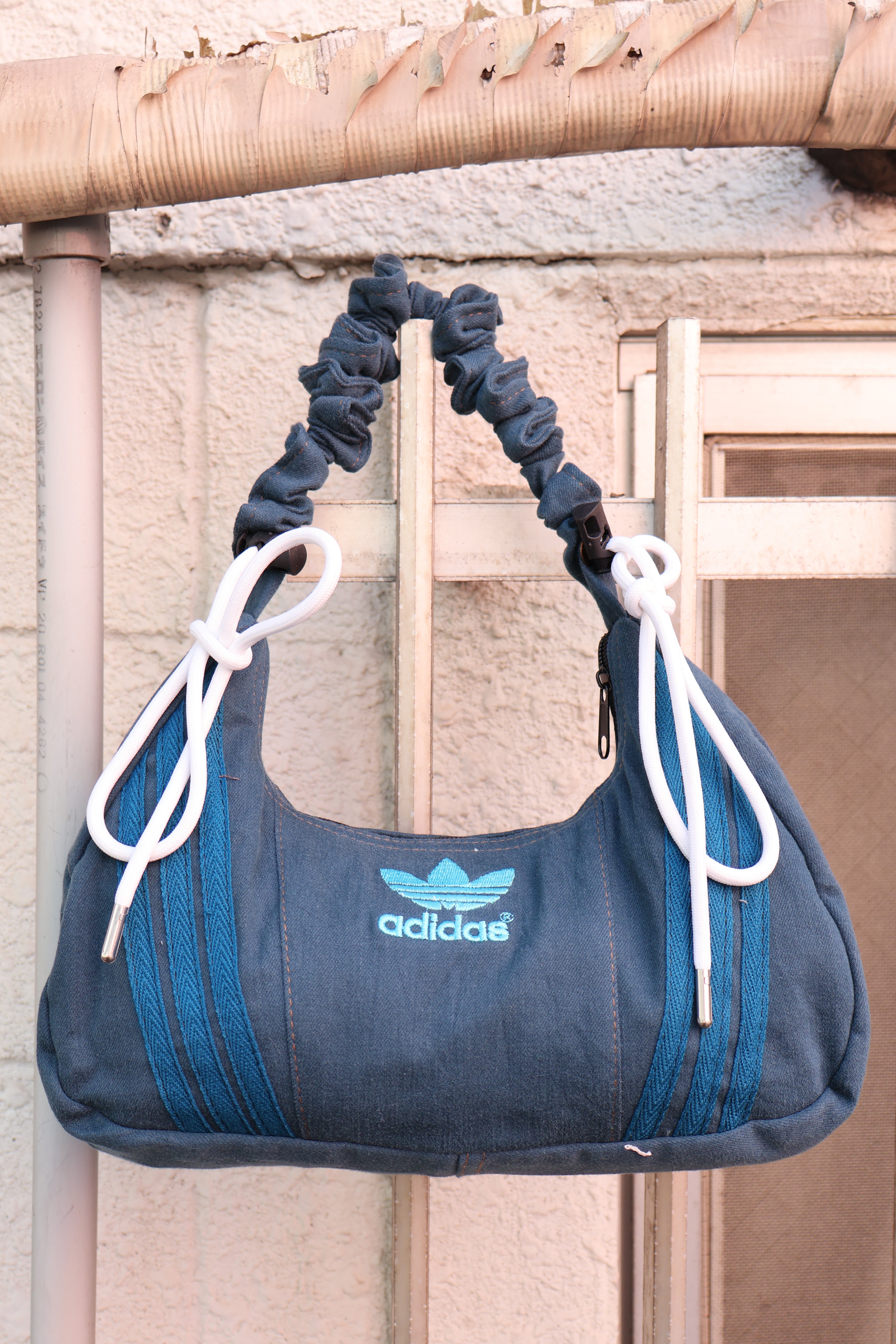 Ad Shoulder Bag 