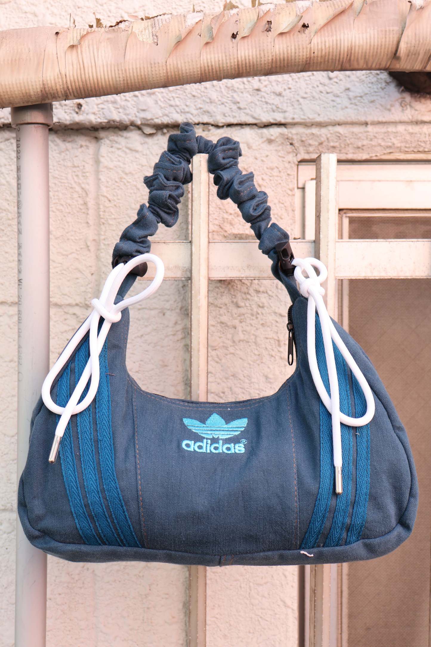 Ad Shoulder Bag 