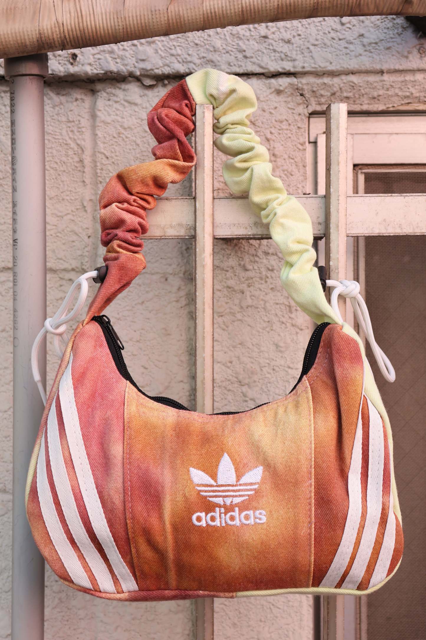 Ad Shoulder Bag 