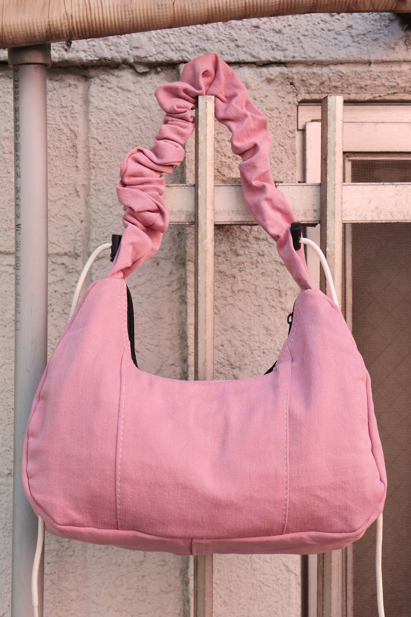 Ad Shoulder Bag 