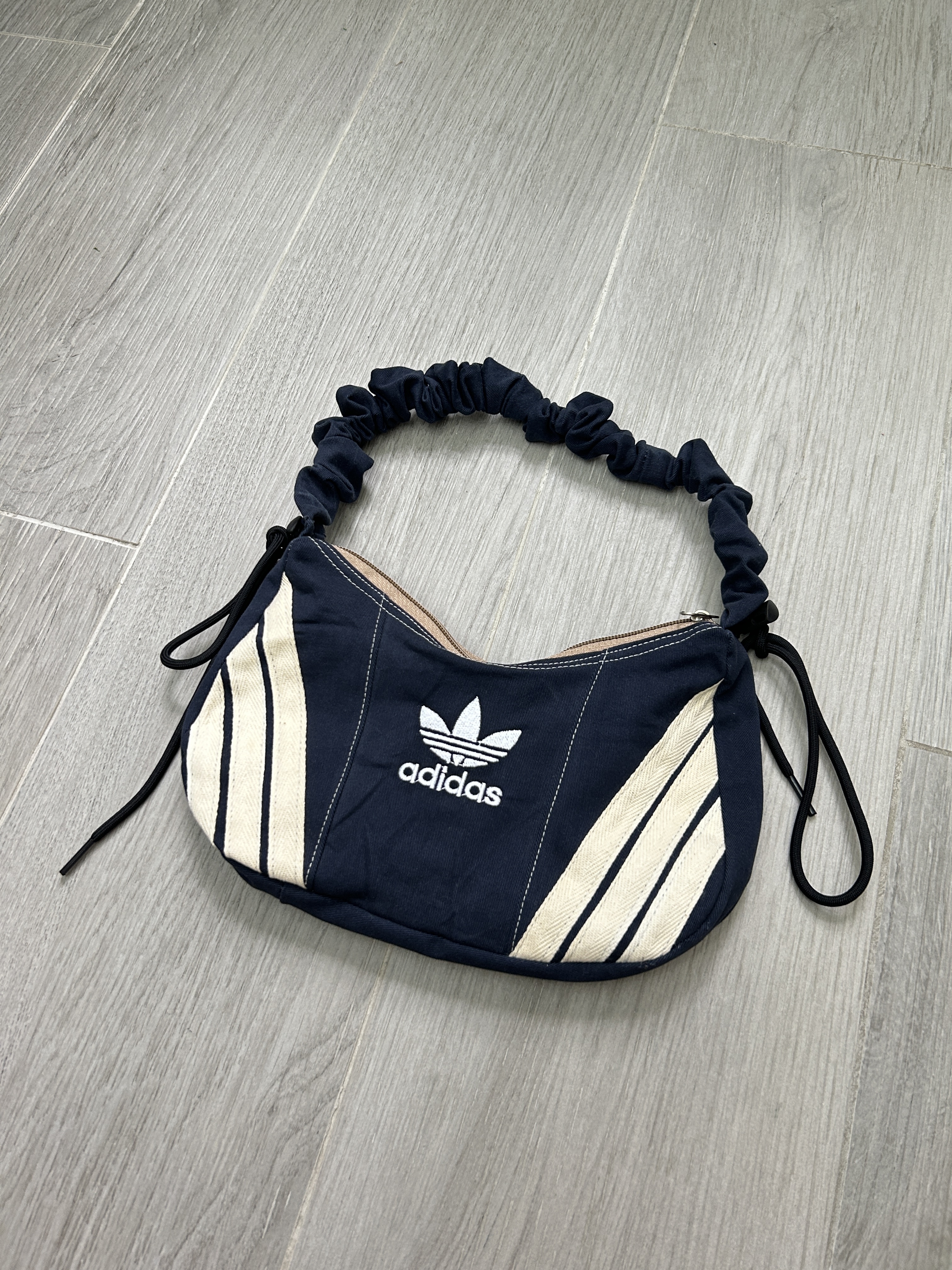 A的Shoulder Bag