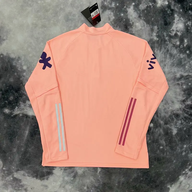 Brazilian zip-up sweater