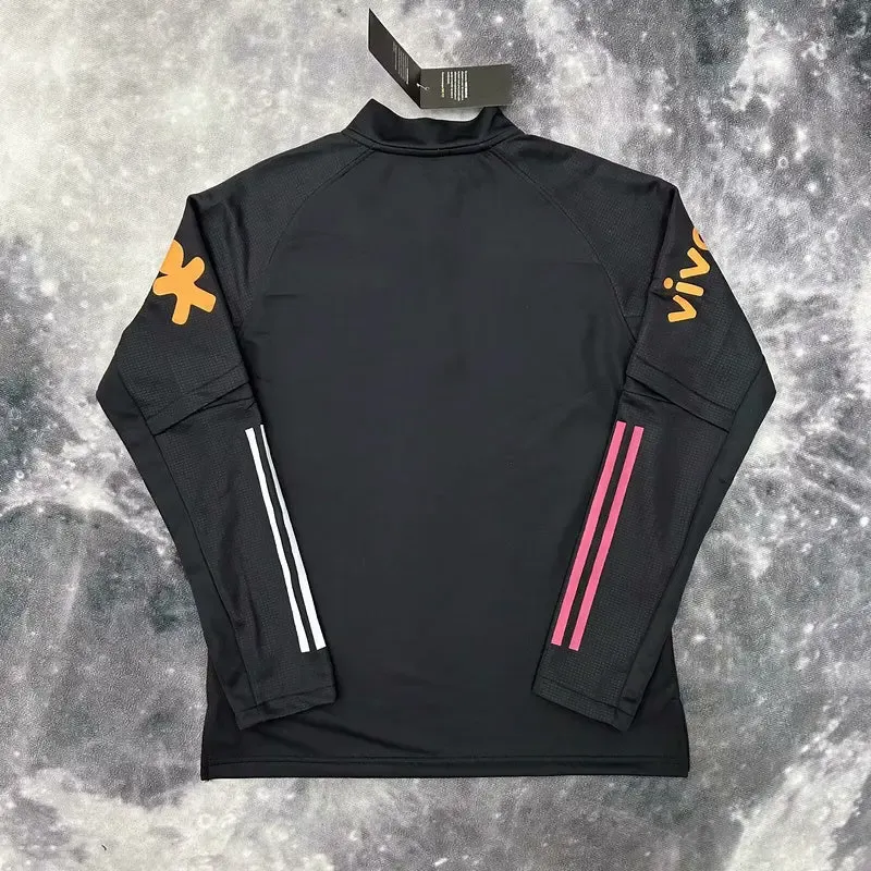 Brazilian zip-up sweater