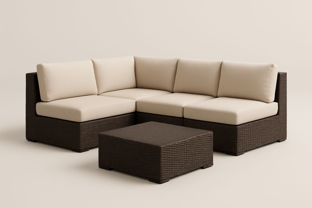 Sötétbarna PE műrattan kerti sarokkanapé dohányzóasztallal, acél vázzal és bézs párnákkal-Nidchiari