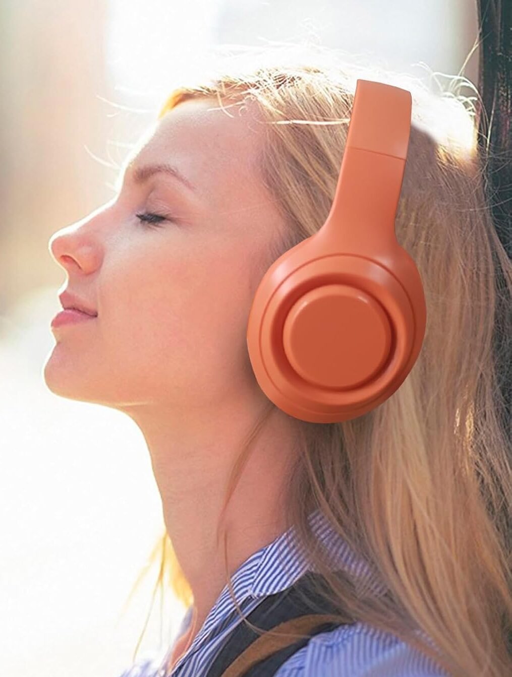 Hi-Fi Stereo Bluetooth Foldable Over-Ear Headphones with Built-in Microphone