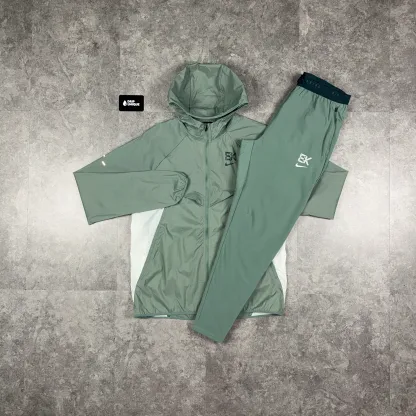 Nike UV Ekiden Windrunner Jacket Clay Green & Green Nike Phenom Pants Set