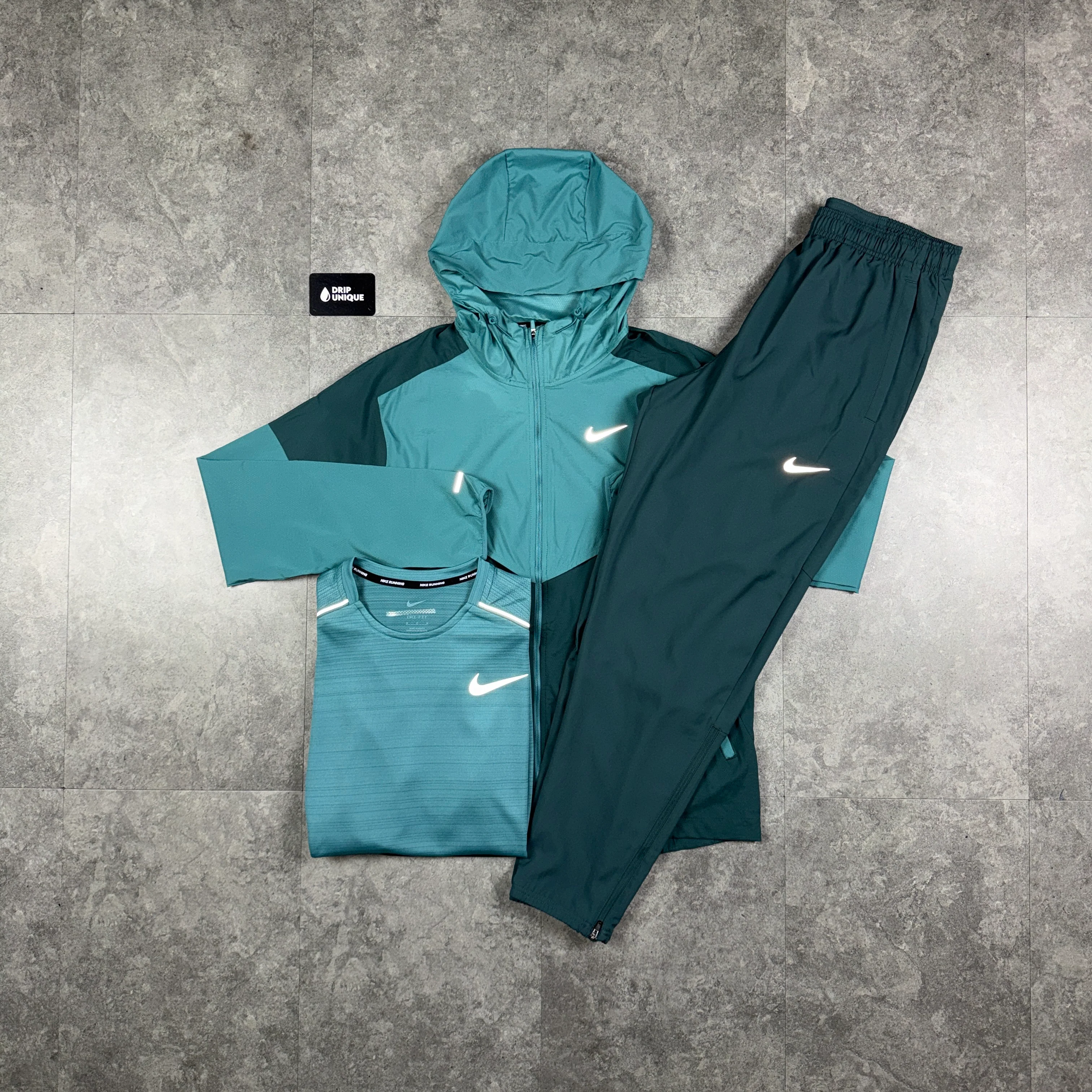 Nike UV Windrunner Mineral Teal & Challenger Pants Bundle