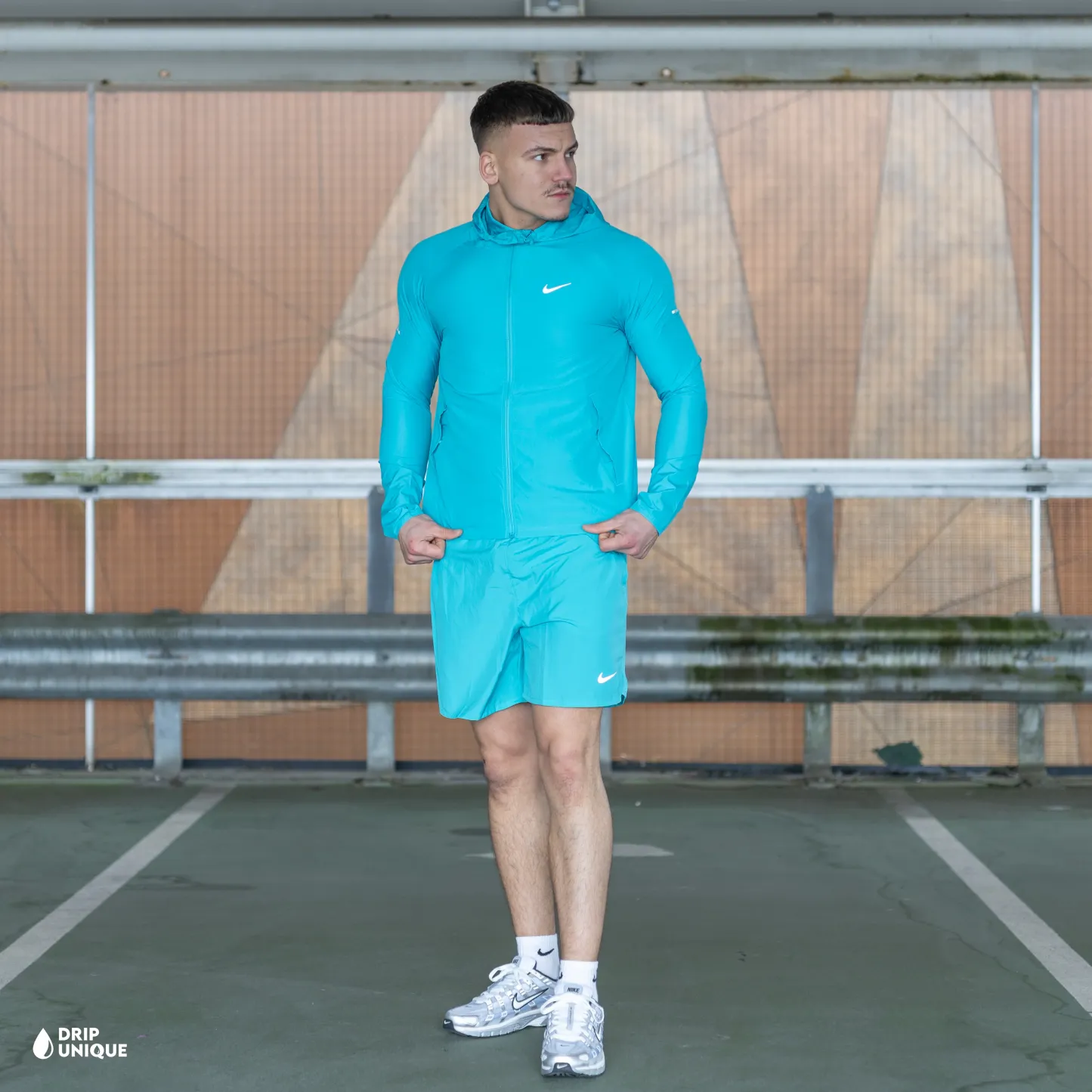 Nike Repel Miler Windrunner Jacket Dusty Cactus & Dusty Cactus Challenger Shorts Set