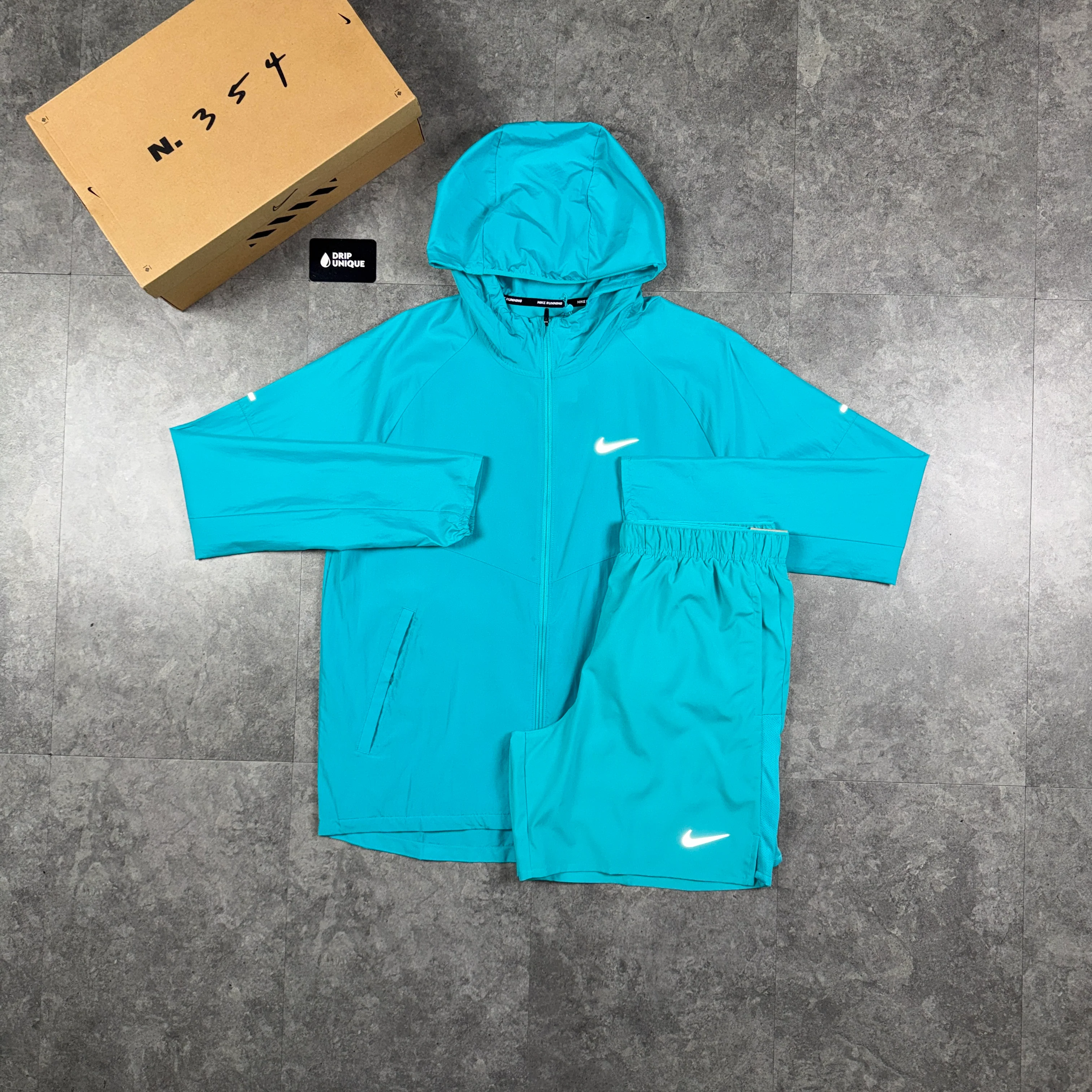 Nike Repel Miler Windrunner Jacket Dusty Cactus & Dusty Cactus Challenger Shorts Set