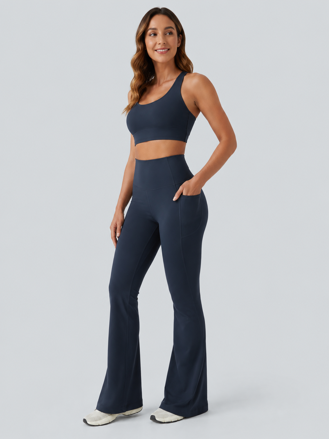Luno Wear Scrunch Butt Lifting Flare Yoga Leggings with Pockets