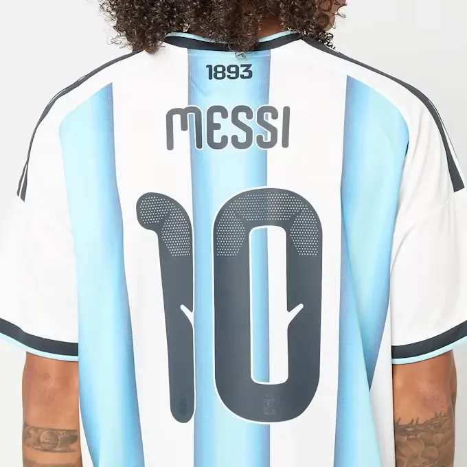 Argentina 26 Home Replica Jersey (Messi)
