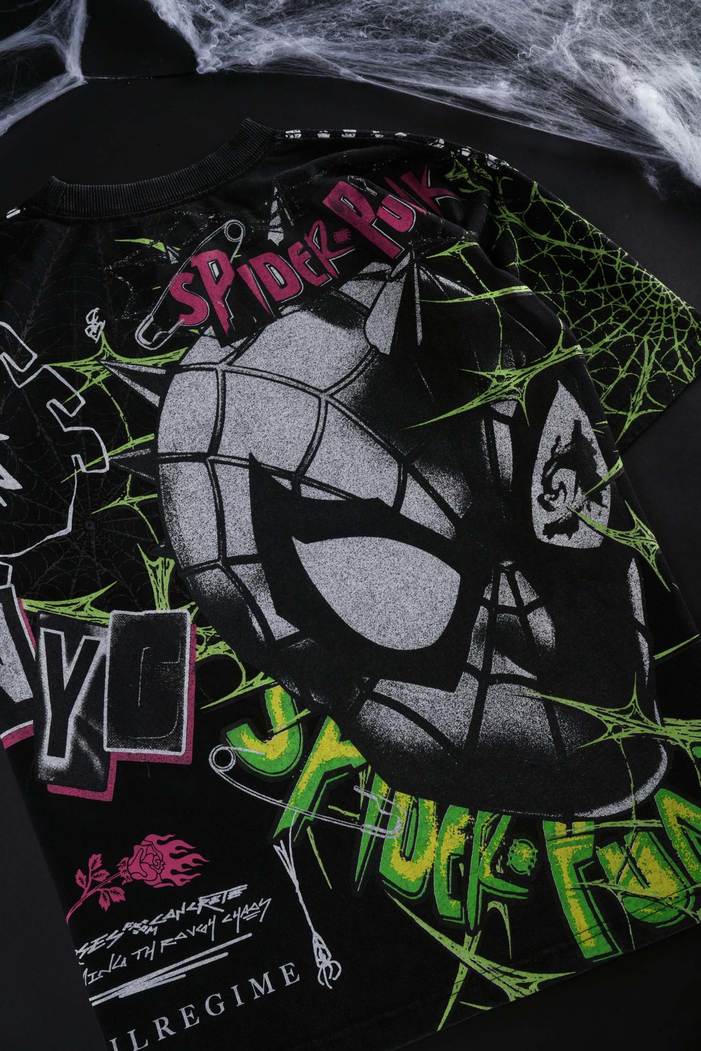 Circle Webs SBS 199X Oversized Tee in Vintage Black