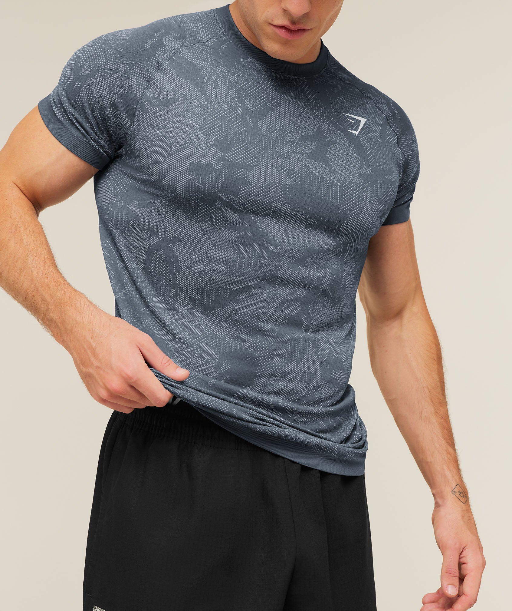 Geo Seamless T-Shirt