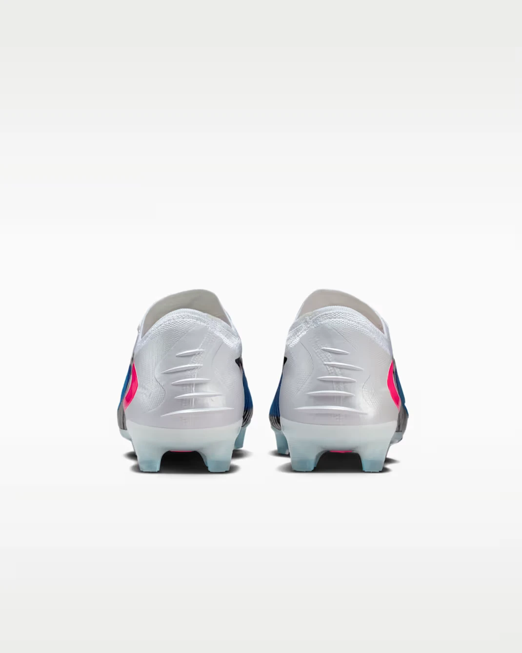 Phantom 6 Low Elite Firm-Ground Soccer Cleats