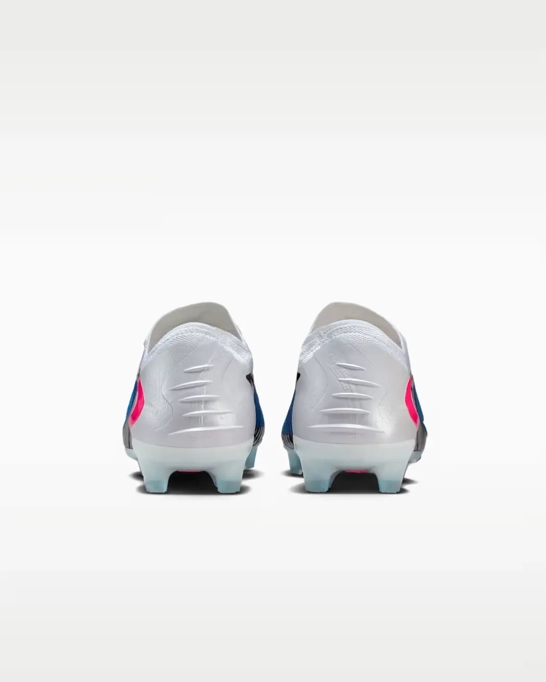 Phantom 6 Low Elite Firm-Ground Soccer Cleats