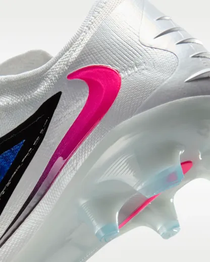 Phantom 6 Low Elite Firm-Ground Soccer Cleats