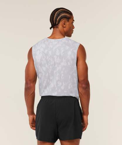 Distance Seamless Tank