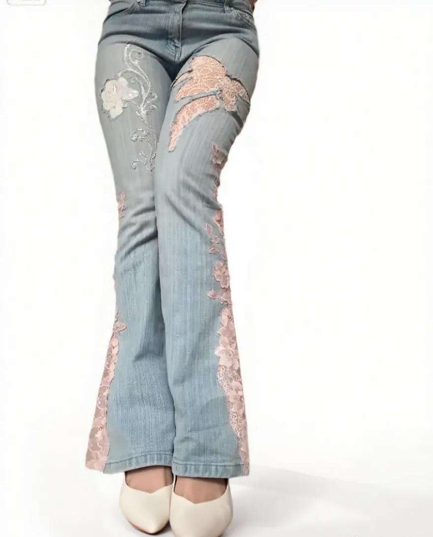 Lace Trim Flare Jeans(Blue)