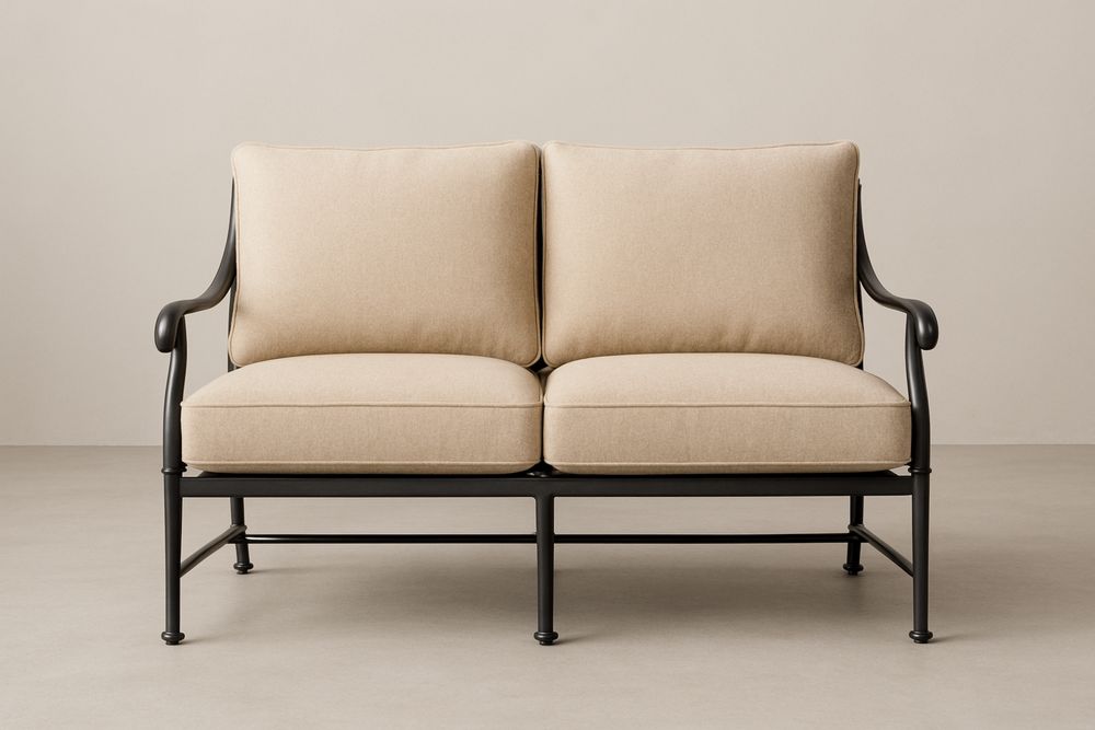 Sofá Duplo de Aço com Almofadas em Bege
