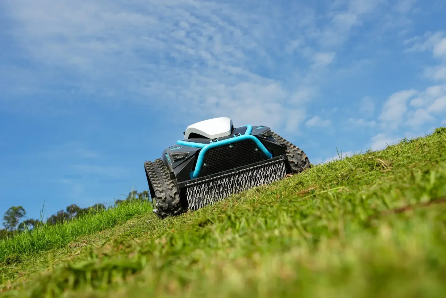 ⚡𝐁𝐢𝐠 𝐂𝐥𝐞𝐚𝐫𝐚𝐧𝐜𝐞🌞Remote Controlled Lawn Mower