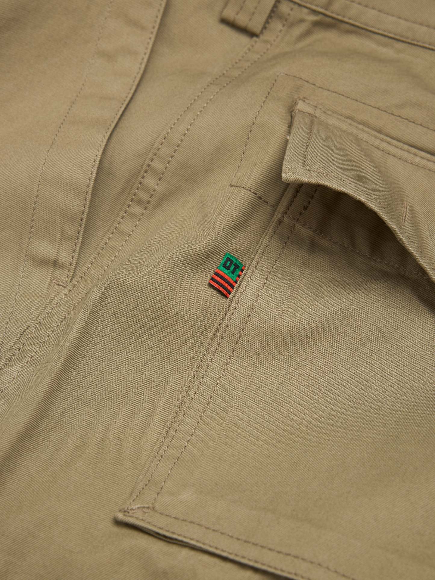 Seasonal Cargo Short Tan