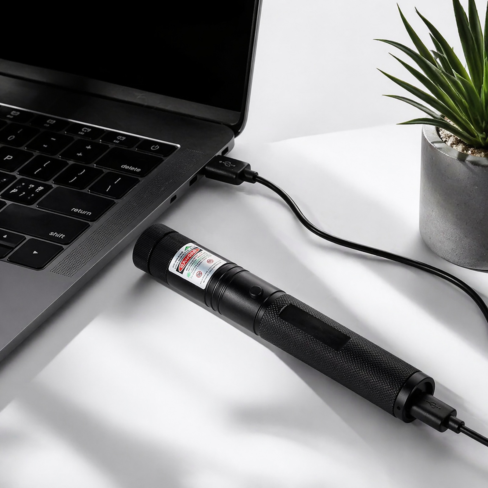 Rechargeable Red Laser Pointer 650nm