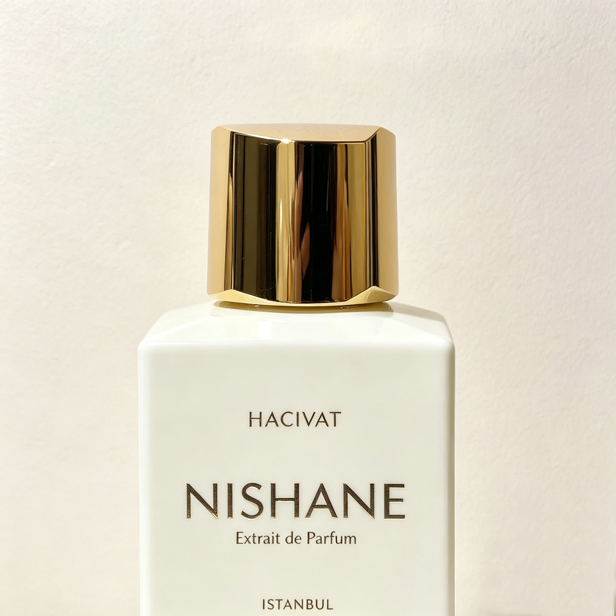 Hacivat by Nishane Premium Extrait de Parfum White Gold Bottle Luxury Satin Gift Box 100ml