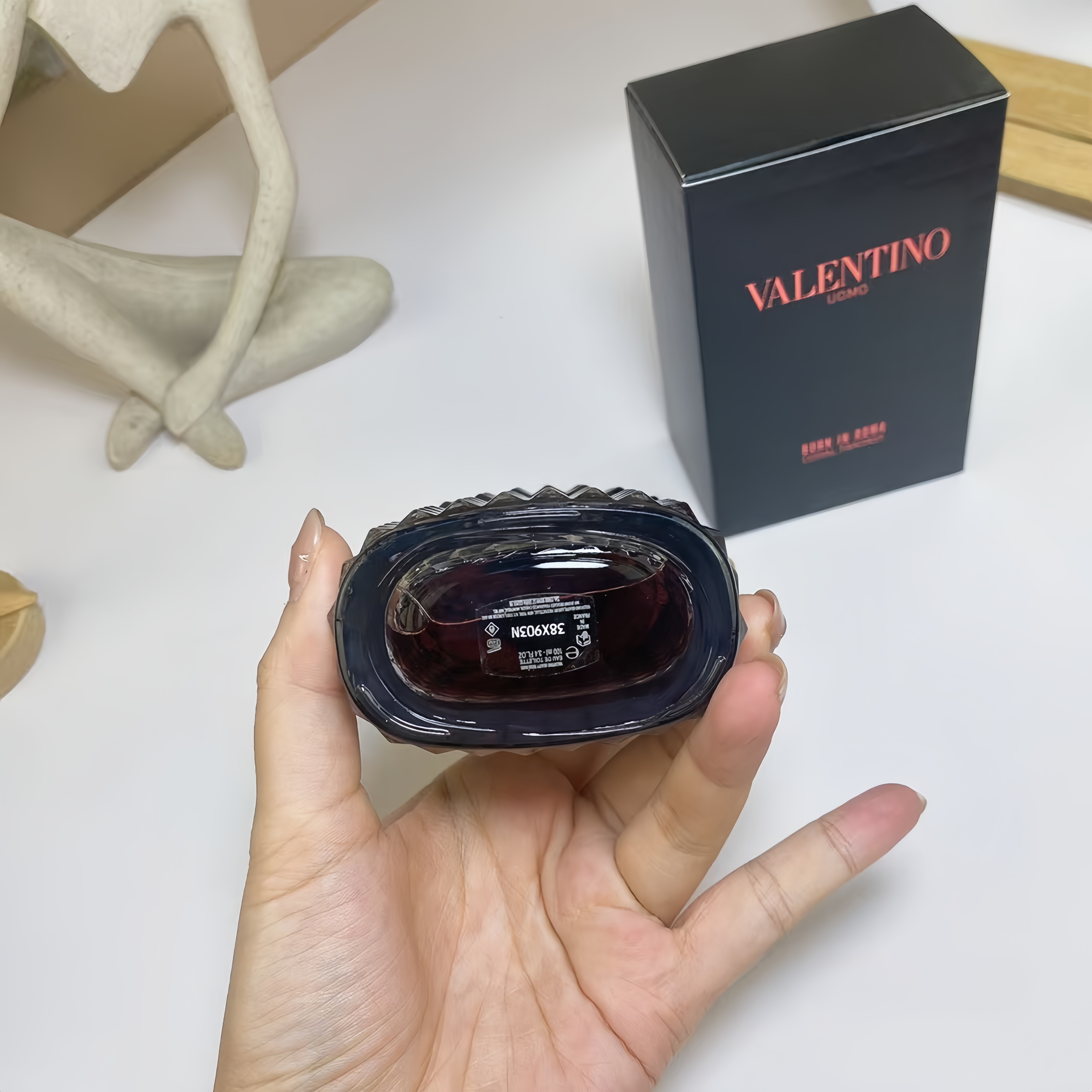 Valentino Born in Roma Coral Fantasy Uomo Eau de Toilette | 100ml Authentic Men’s Fragrance