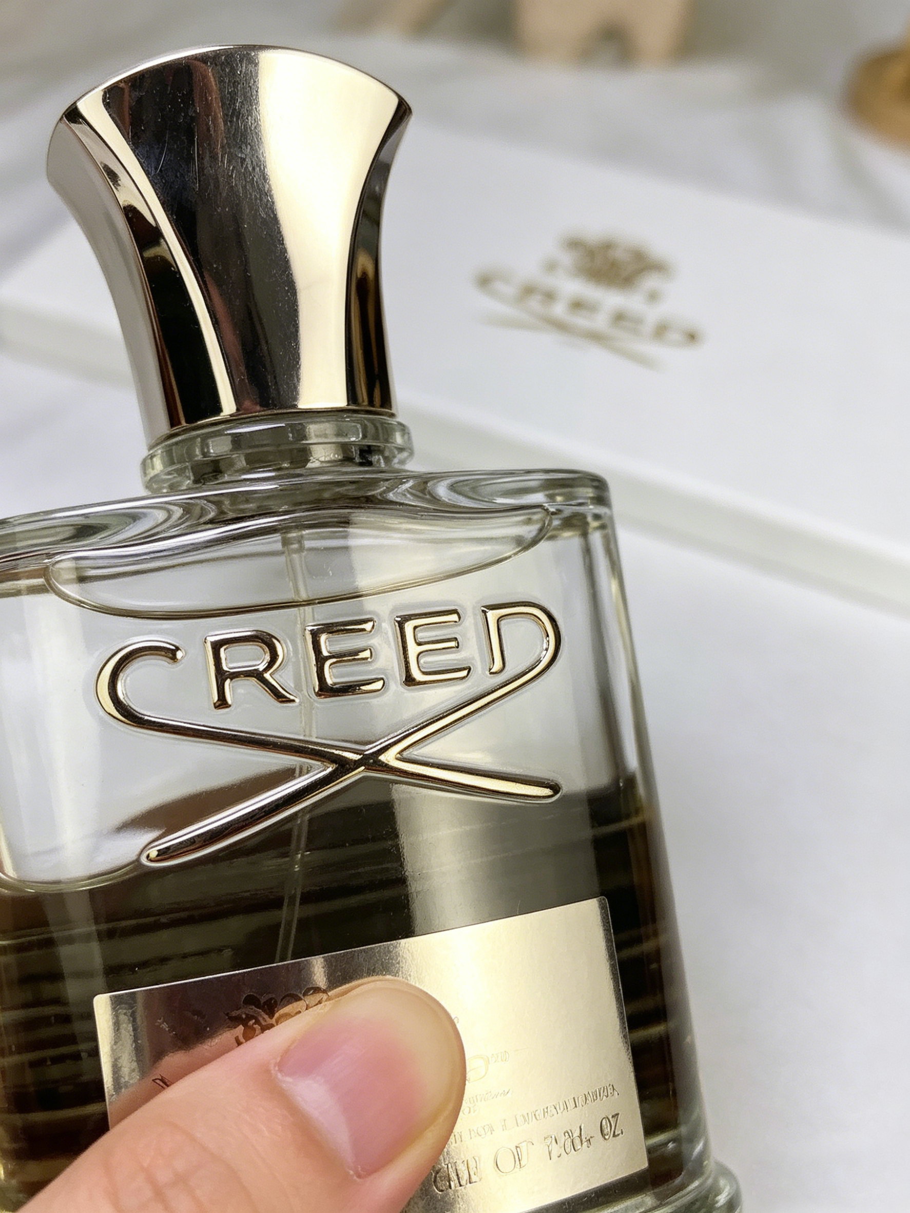 Versatile Creed Unisex Fragrance Trial Kit Contains Fresh Citrus, Rich Woody, Sweet Fruity Floral Scents