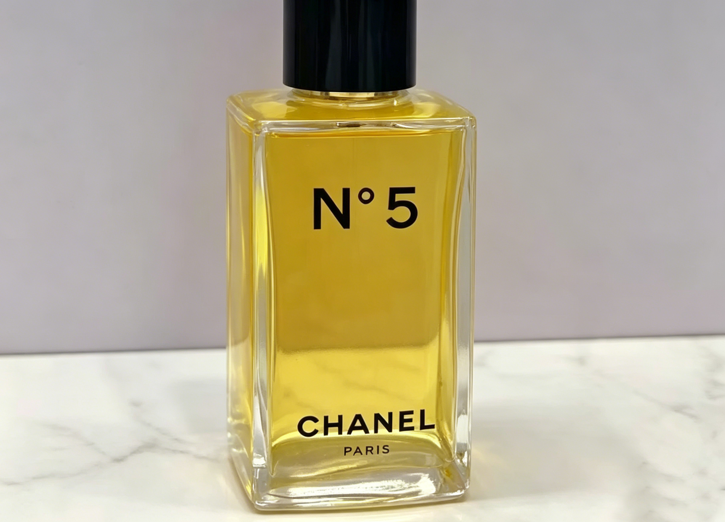 Classic Legendary CHANEL N°5 Long Lasting EDP, Sophisticated Elegant Signature Scent for Mature Ladies