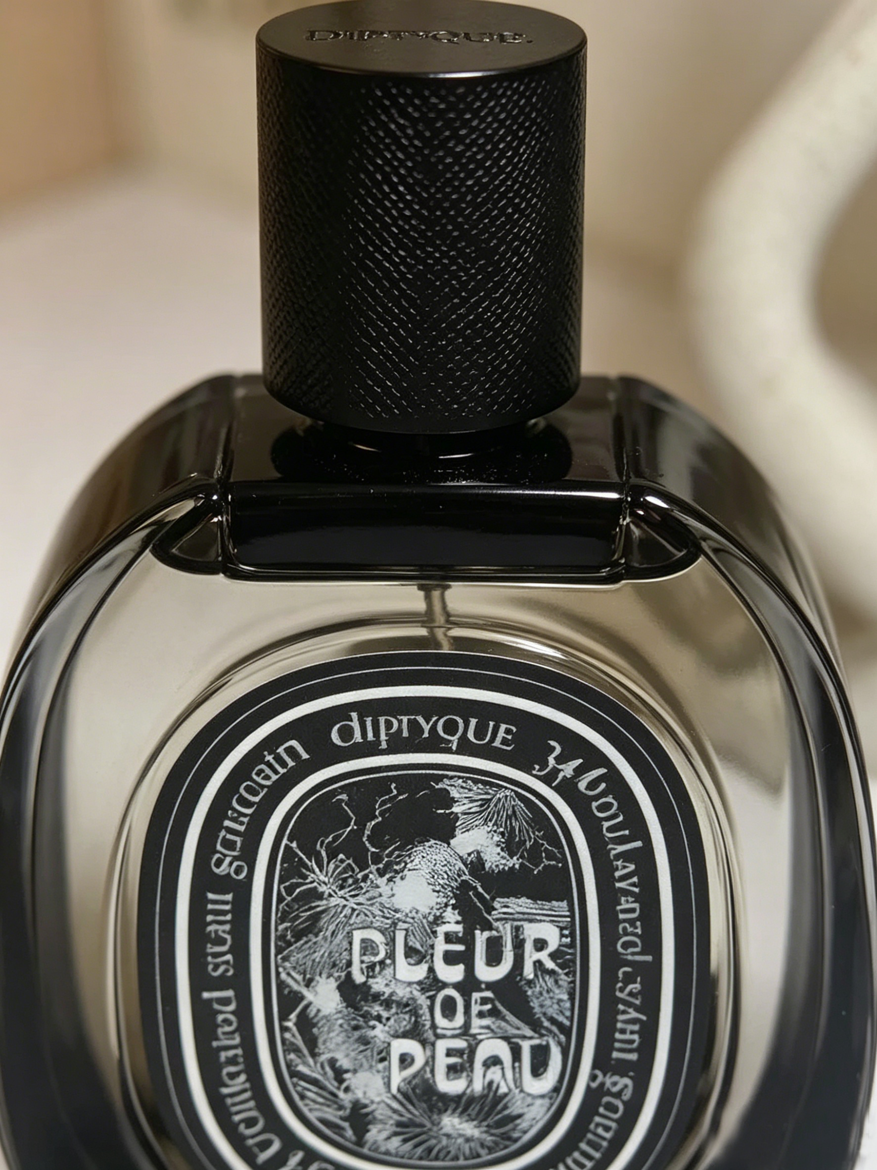 Diptyque Fleur de Peau EDP | Iris, Musk & Amber Unisex "Skin Scent" Perfume