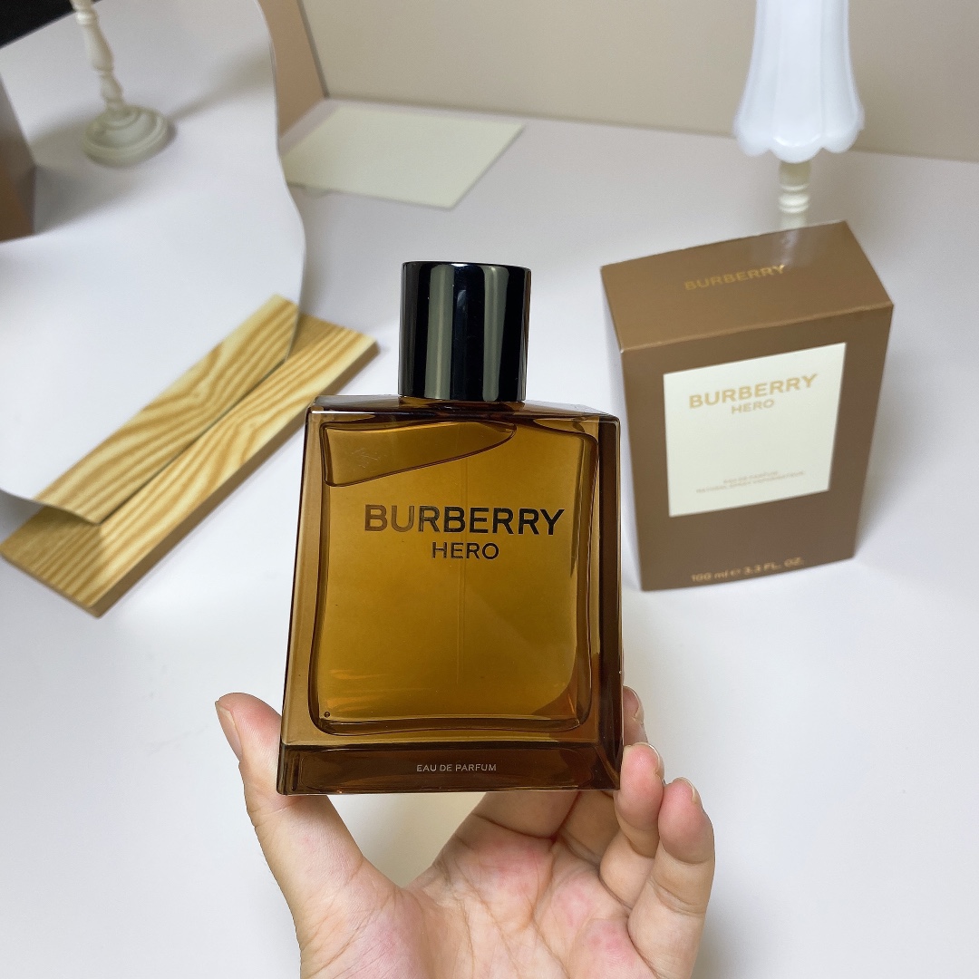 Burberry Hero Eau de Parfum | Warm, Confident Fragrance for Men