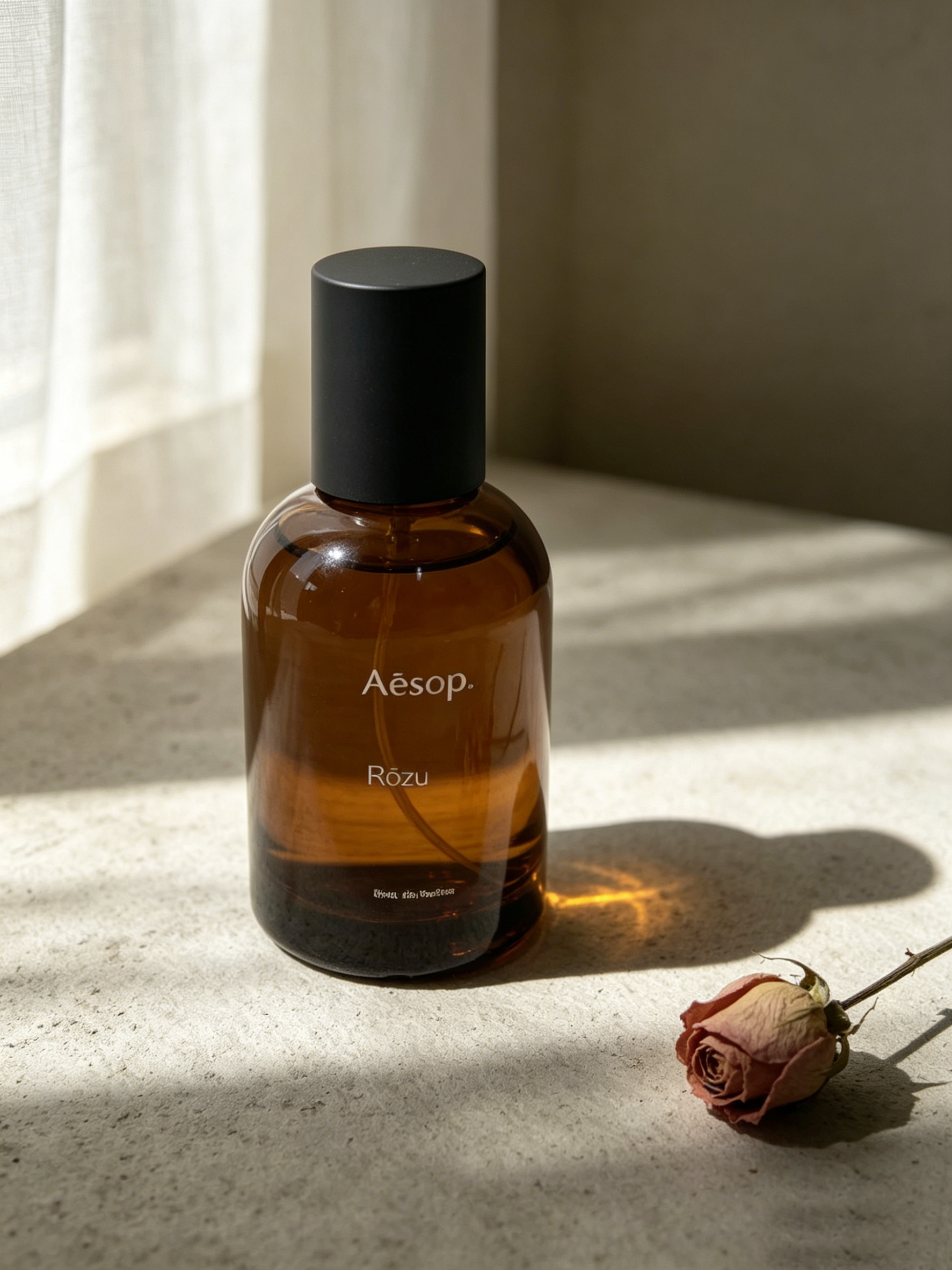 Aesop Rōzu Eau de Parfum Unisex Woody Rose Perfume, Clean Minimalist Herbal Fragrance For Men & Women