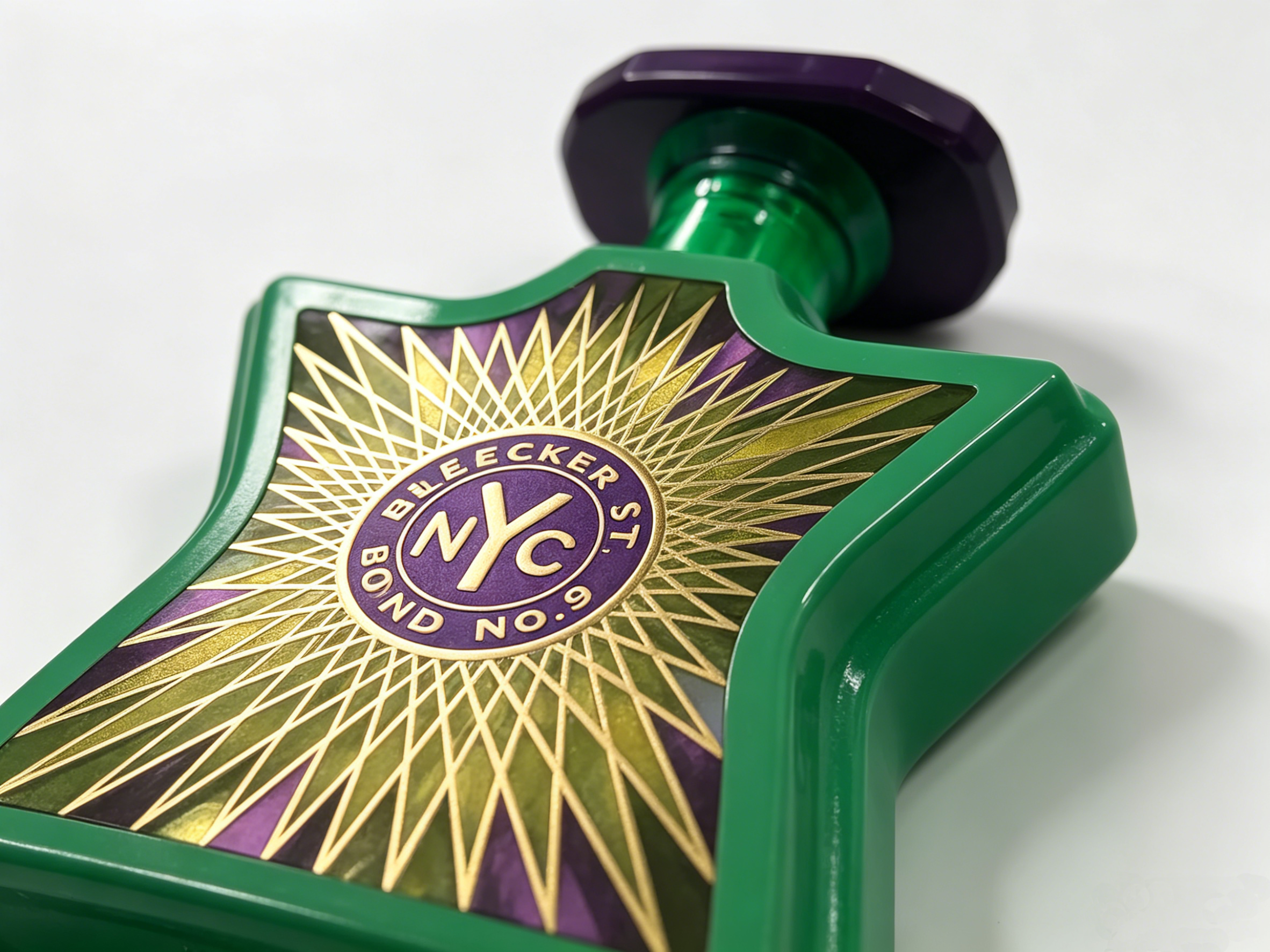 Bond No.9 Bleecker Street Eau de Parfum 100ml Unisex Luxury Green Floral Woody Fragrance from New York