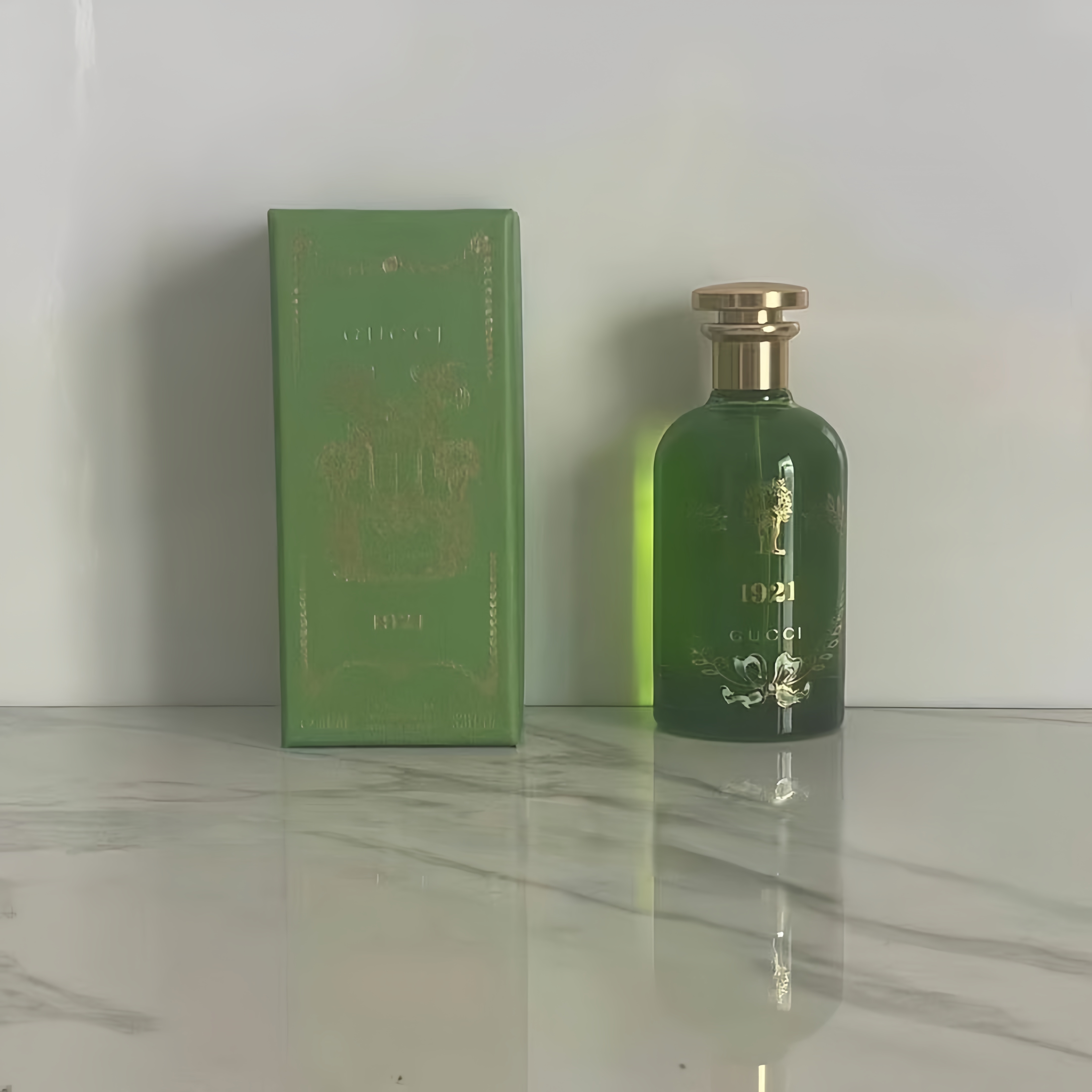 Gucci 1921 Eau de Parfum Unisex Perfume for Men & Women, Luxury Vintage Woody Floral Long Lasting Fragrance