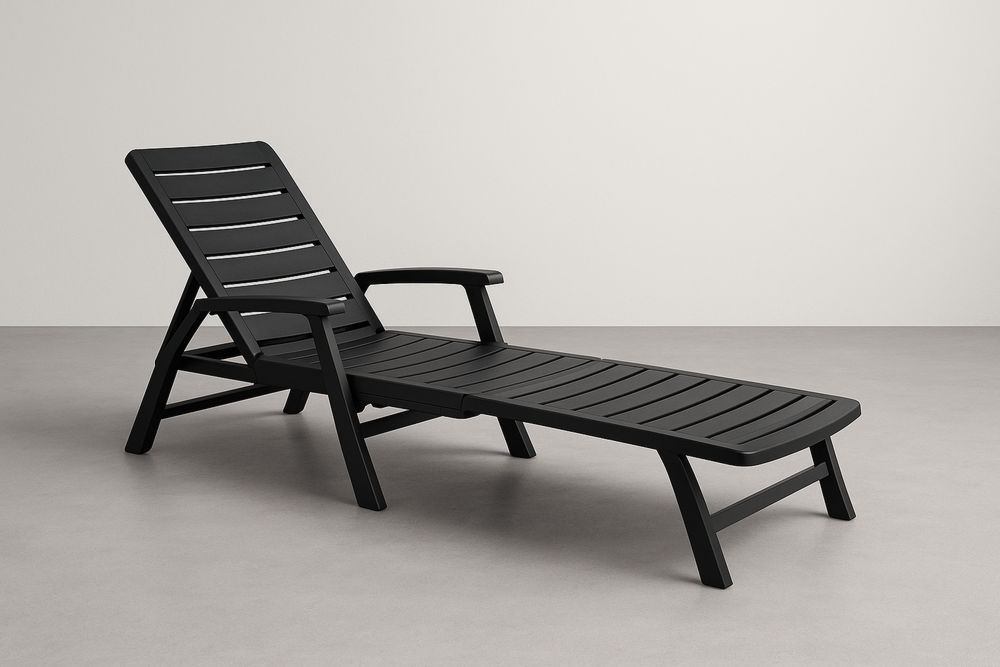 Espreguiçadeira de Polipropileno Preto com Encosto Reclinável